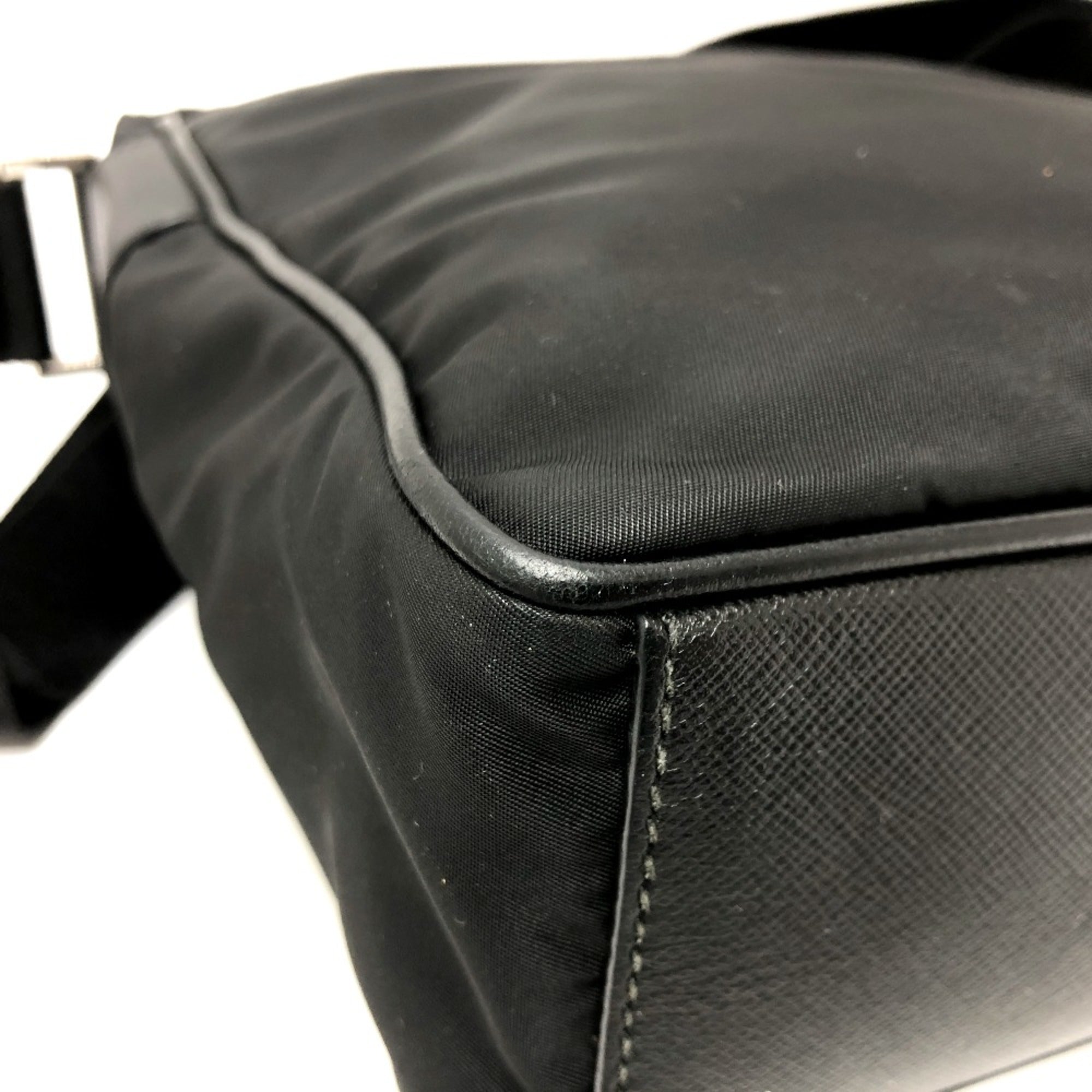 Prada Black Cloth Shoulder Bag (Pre-Owned)