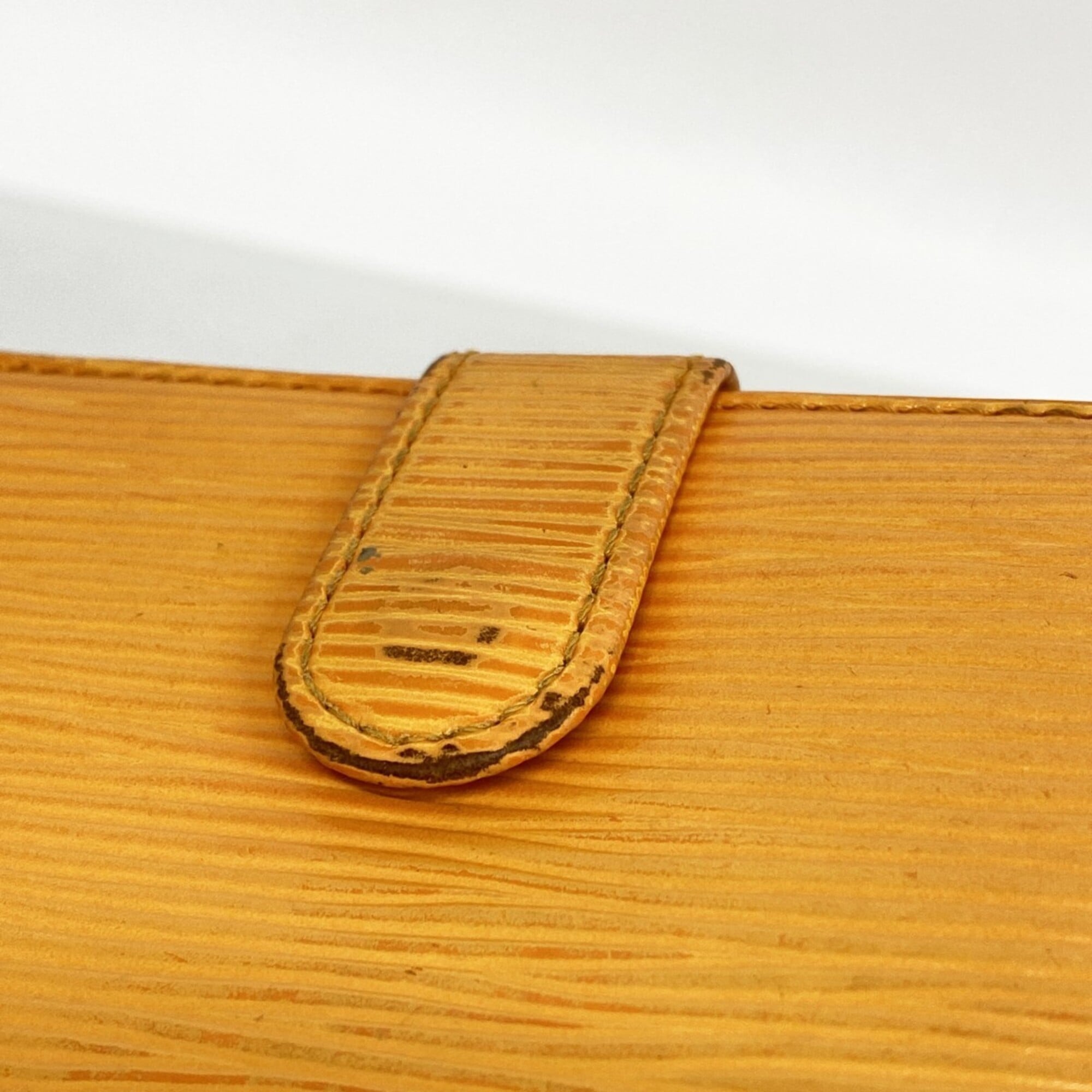 Louis Vuitton Mandarin Wallet (Bi-Fold) (Pre-Owned)