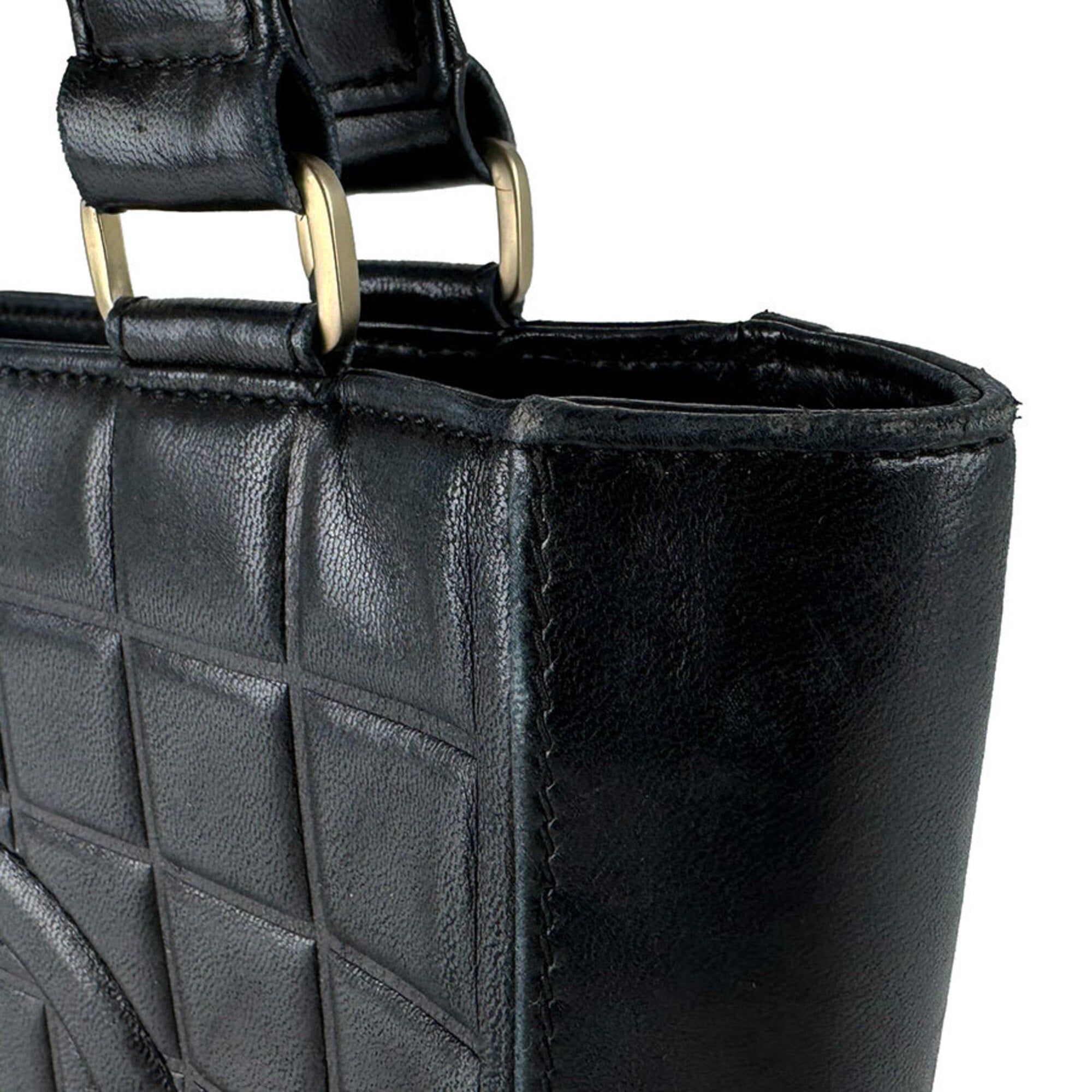 Chanel Black Leather Handbag (Pre-Owned)