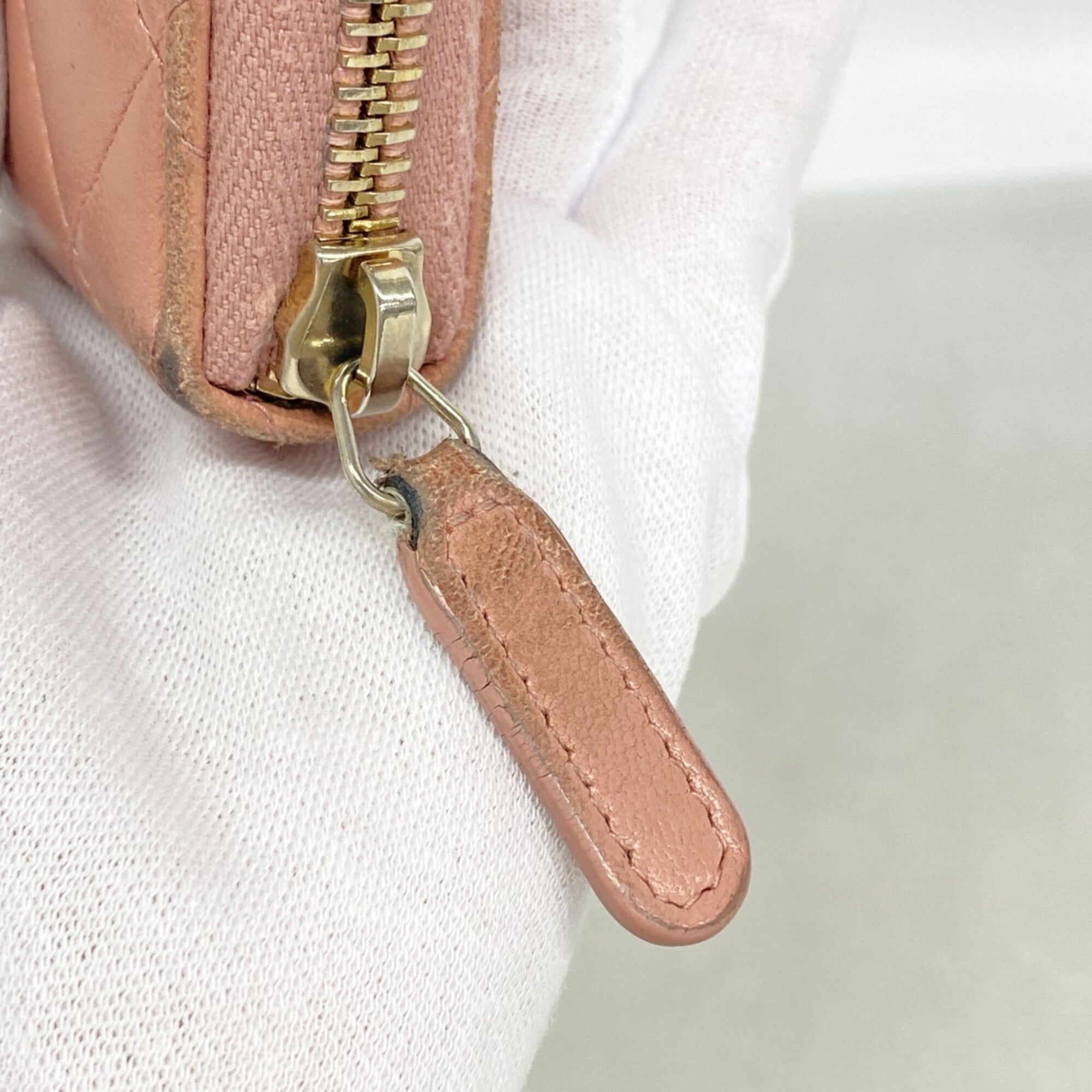 Chanel Pink Leather Long Wallet (Bi-Fold) (Pre-Owned)