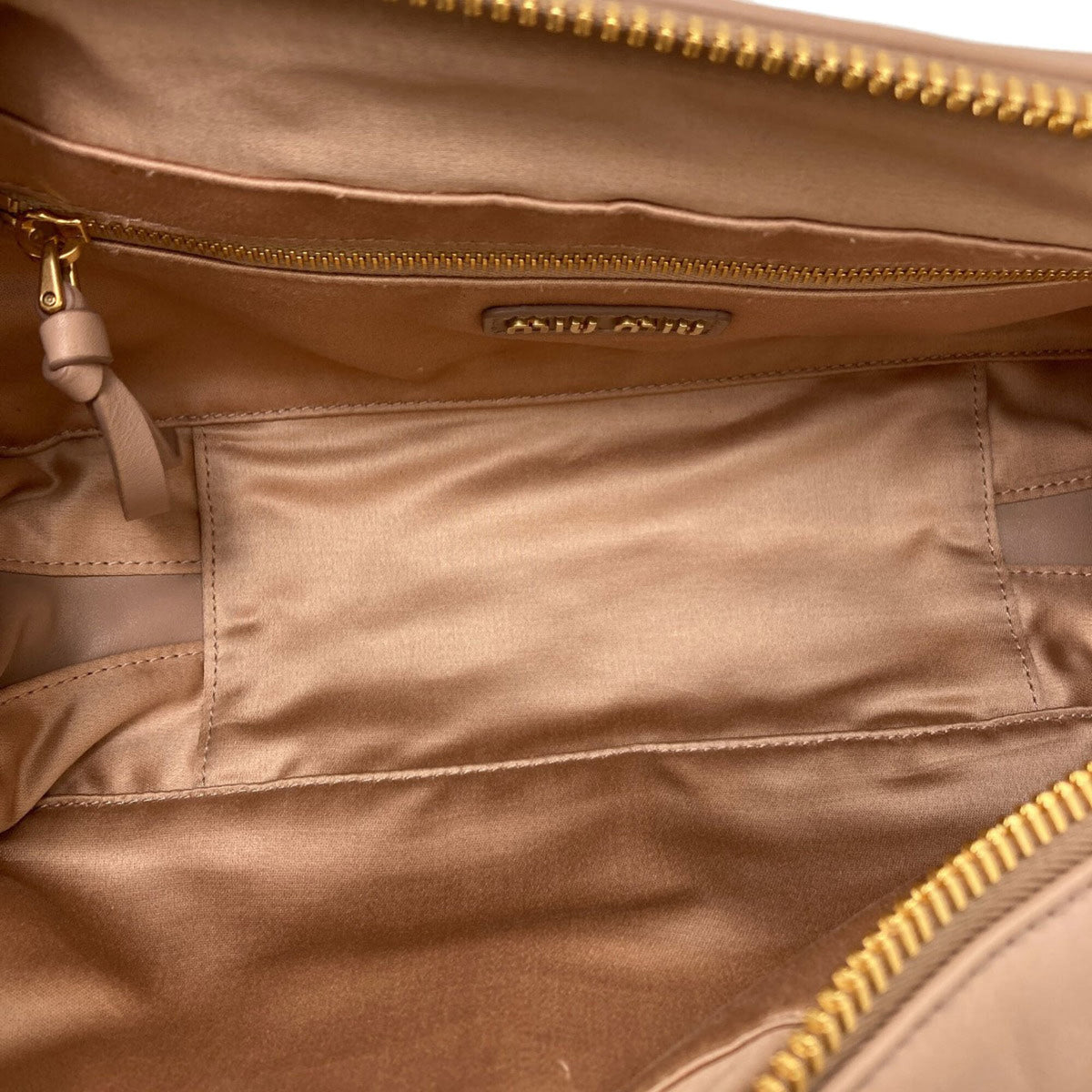 Miu Miu Beige Leather Handbag (Pre-Owned)