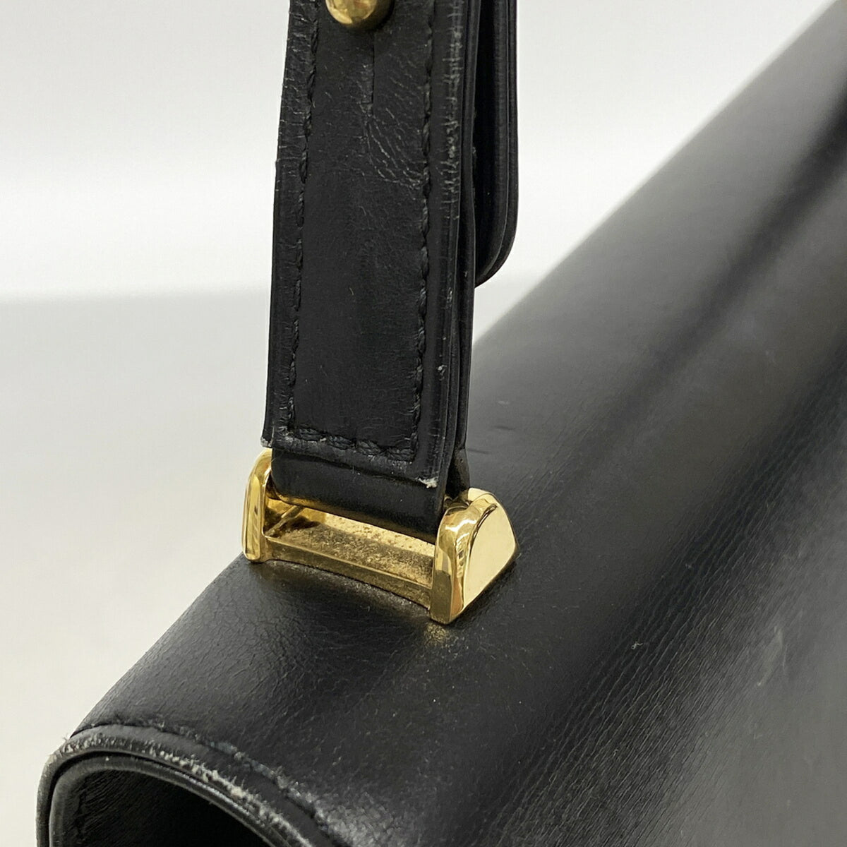 Louis Vuitton Noir Shoulder Bag (Pre-Owned)