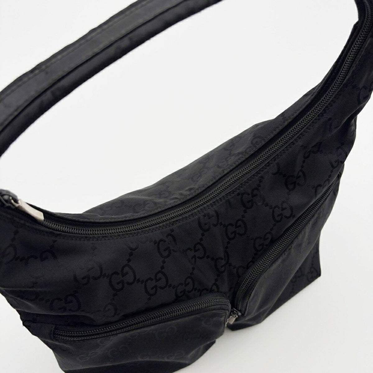 Gucci Black Nylon Leather Shoulder Bag (Pre-Owned)