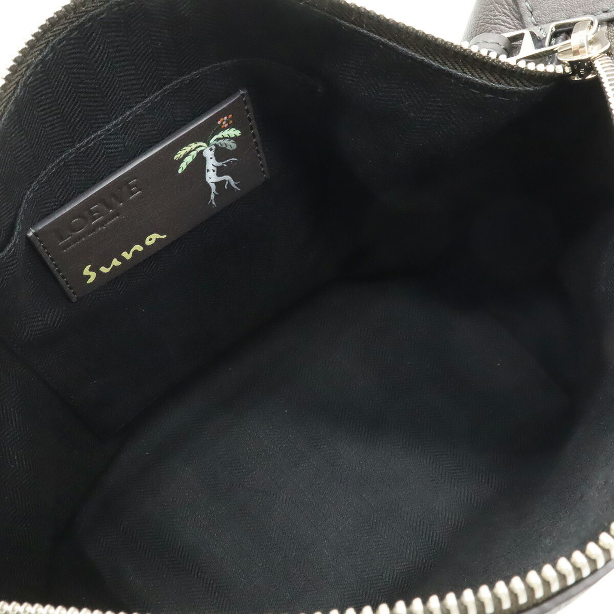 Loewe Charcoal Gray Leather Shoulder Bag (Pre-Owned)