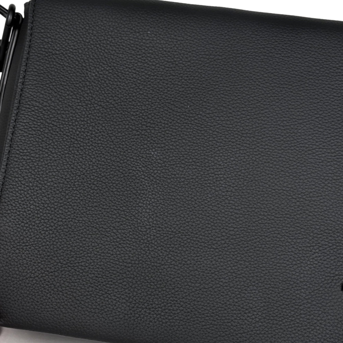 Louis Vuitton Black Noir Leather Shoulder Bag (Pre-Owned)
