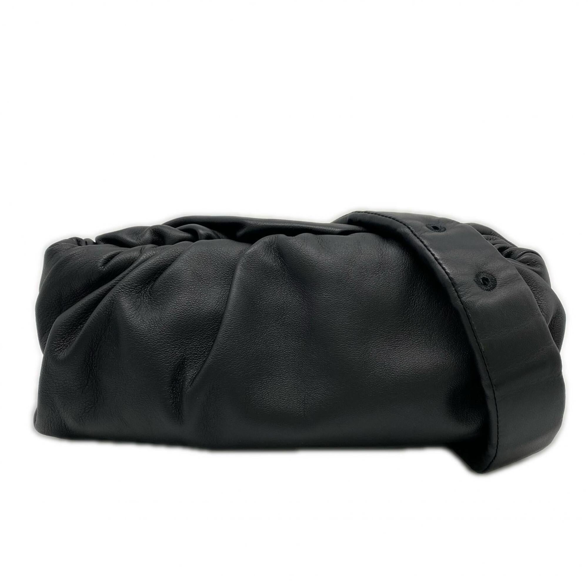 Bottega Veneta Black Nylon Handbag (Pre-Owned)