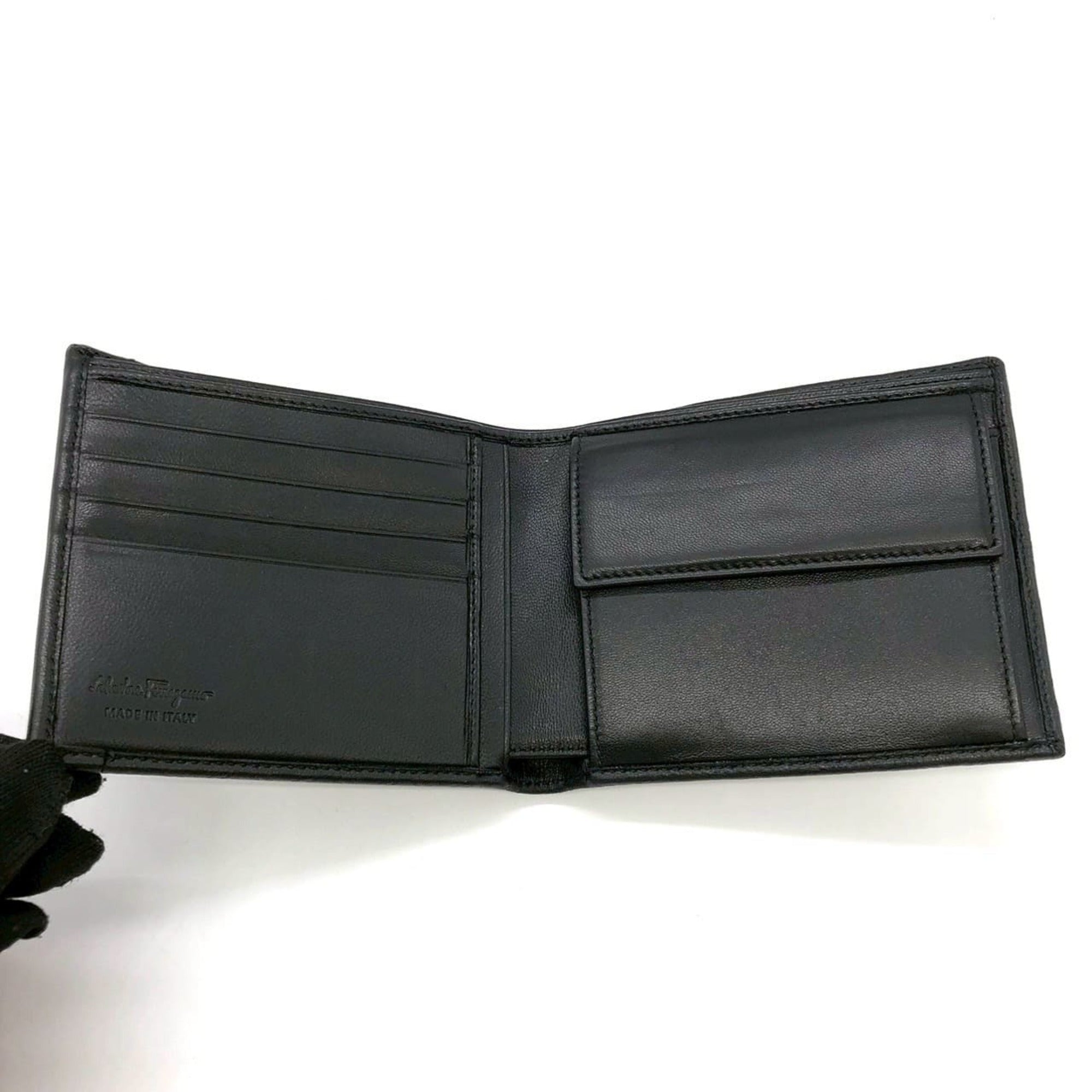 Salvatore Ferragamo Black Leather Wallet (Bi-Fold) (Pre-Owned)