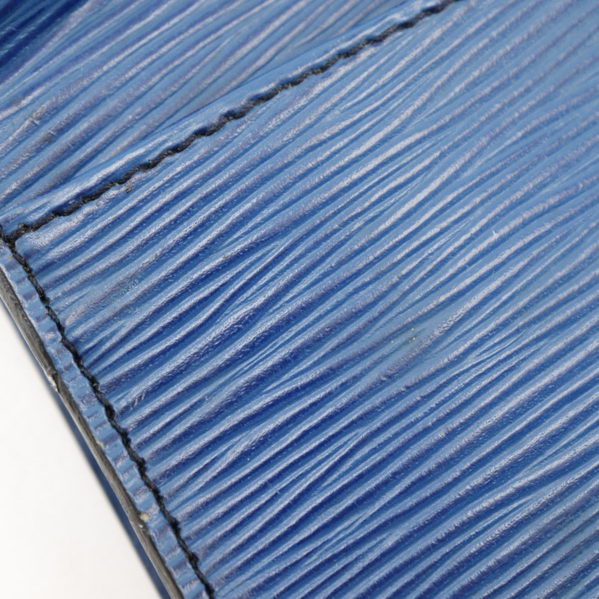 Louis Vuitton Blue Toledo Blue Epi Leather Clutch Bag (Pre-Owned)