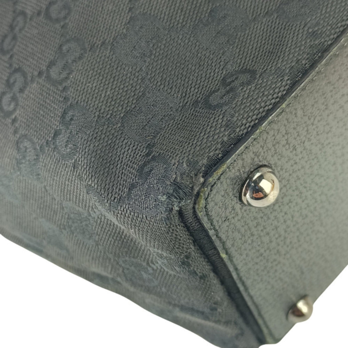 Gucci Gg Canvas Black Gg Canvas Tote Bag (Pre-Owned)