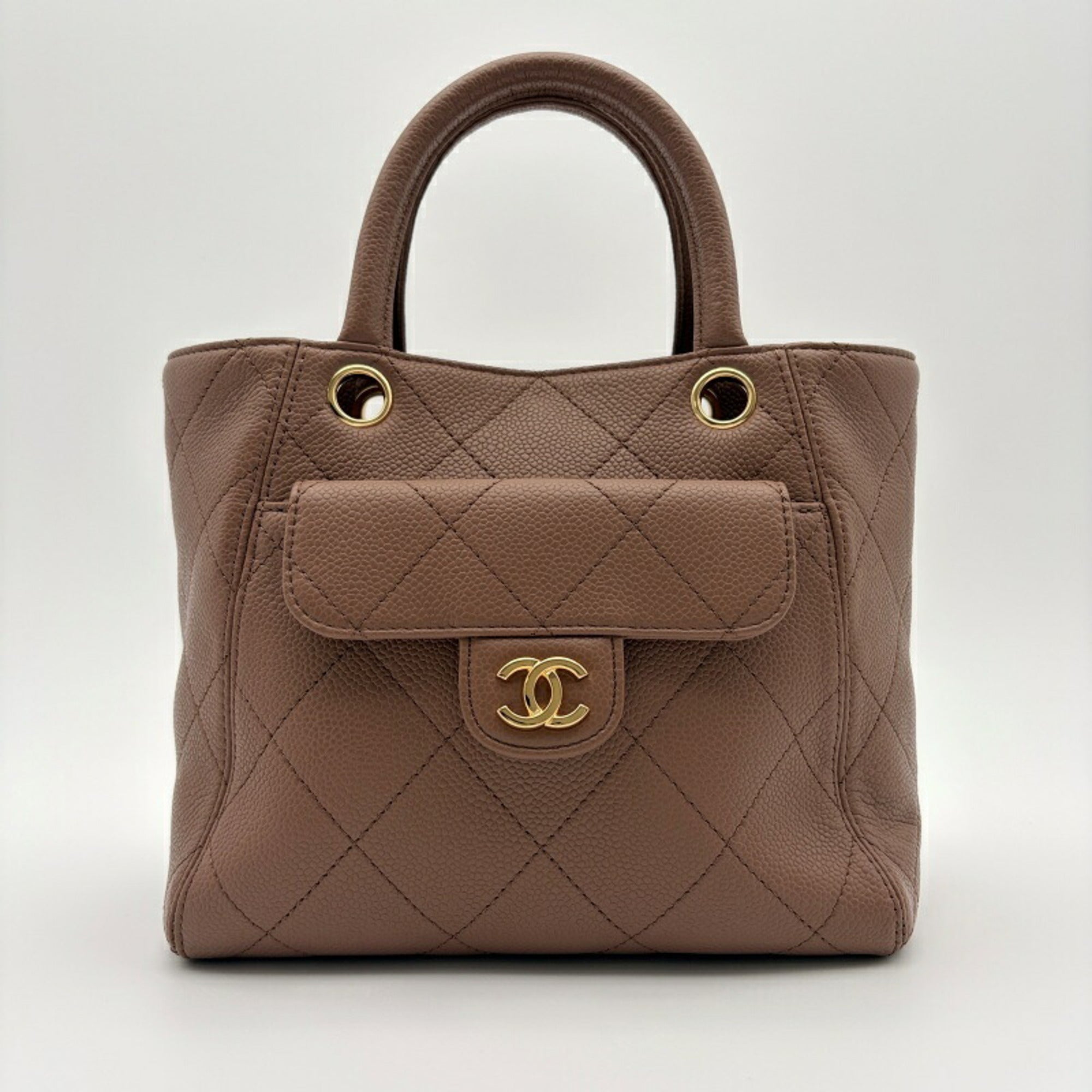 Chanel Brown Leather Shoulder Bag (Pre-Owned)