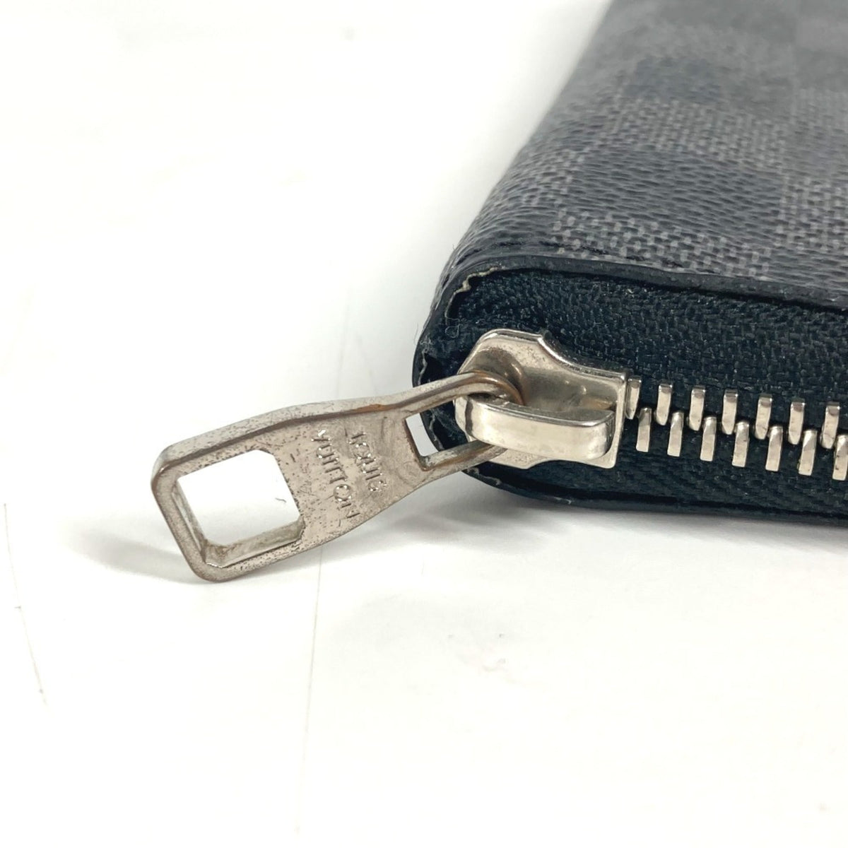 Louis Vuitton Black Damier Graphite Long Wallet (Bi-Fold) (Pre-Owned)