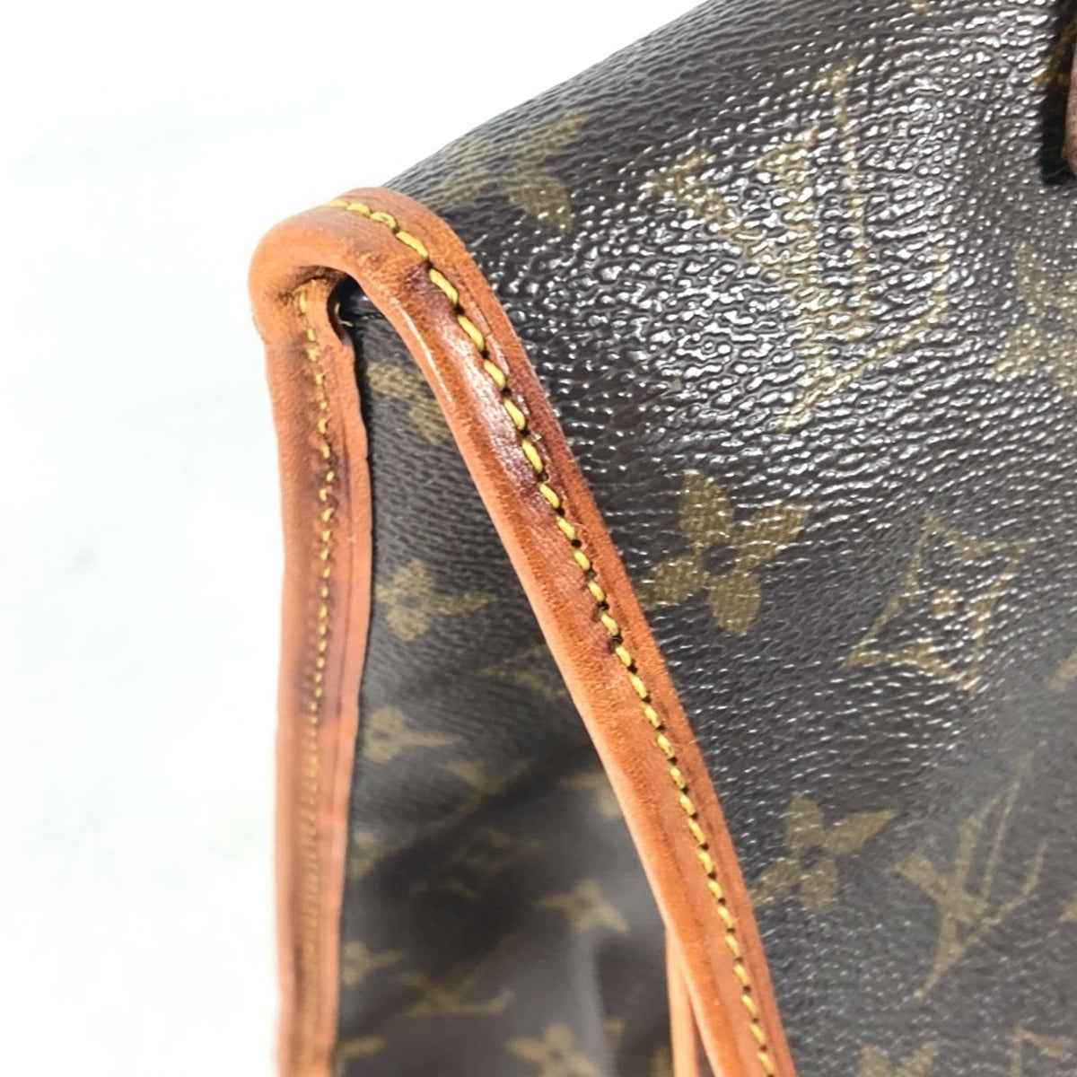 Louis Vuitton Brown Monogram Canvas Handbag Shoulder Bag (Pre-Owned)