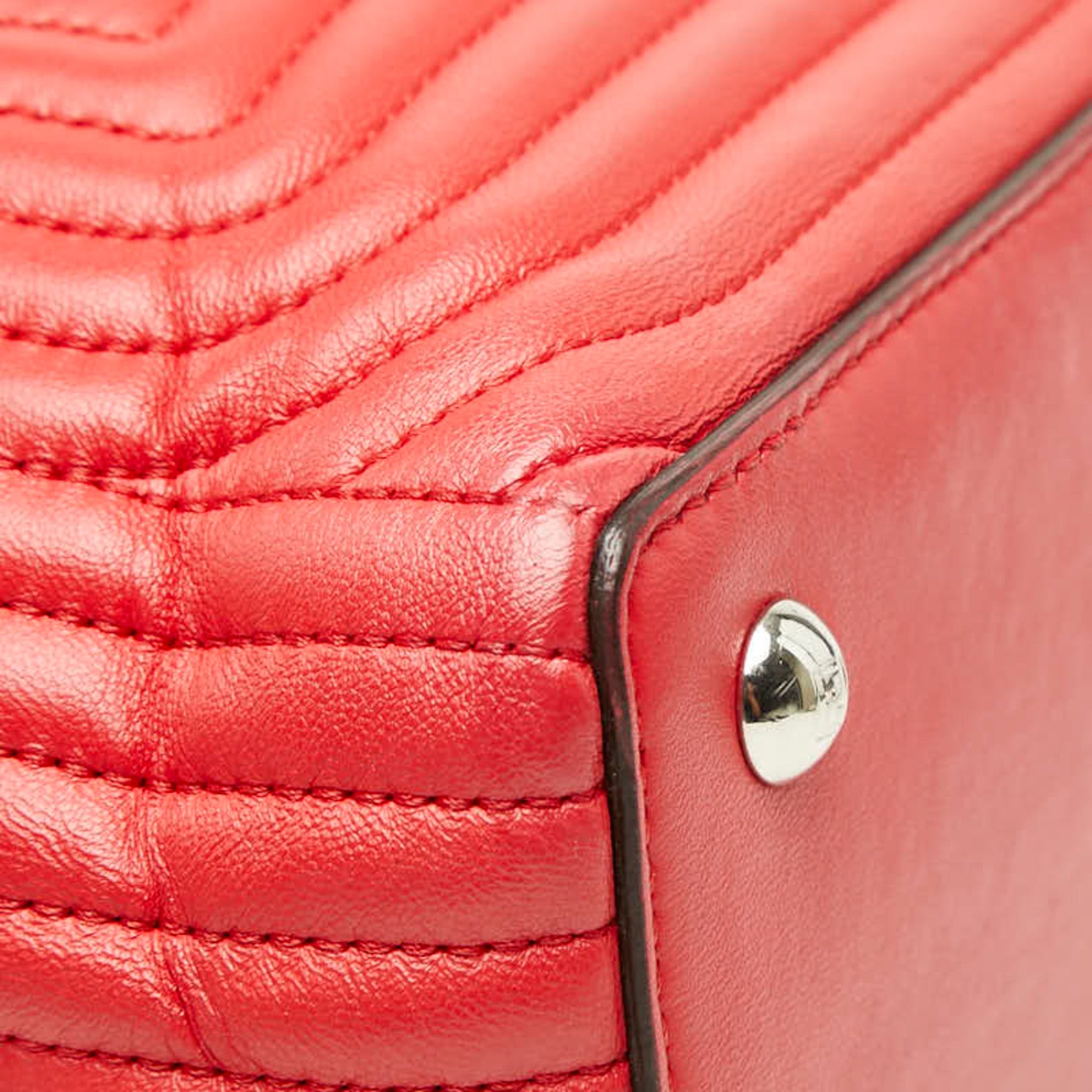 Fendi Red Color Leather Pouch Shoulder Bag (Pre-Owned)