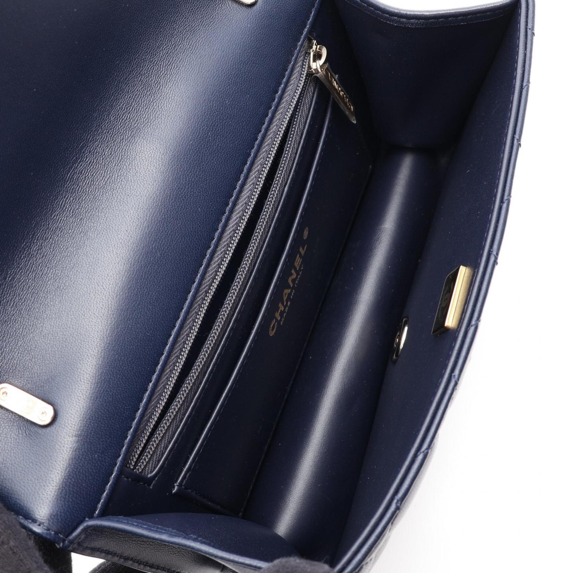 Chanel Navy Leather Handbag Shoulder Bag (Pre-Owned)