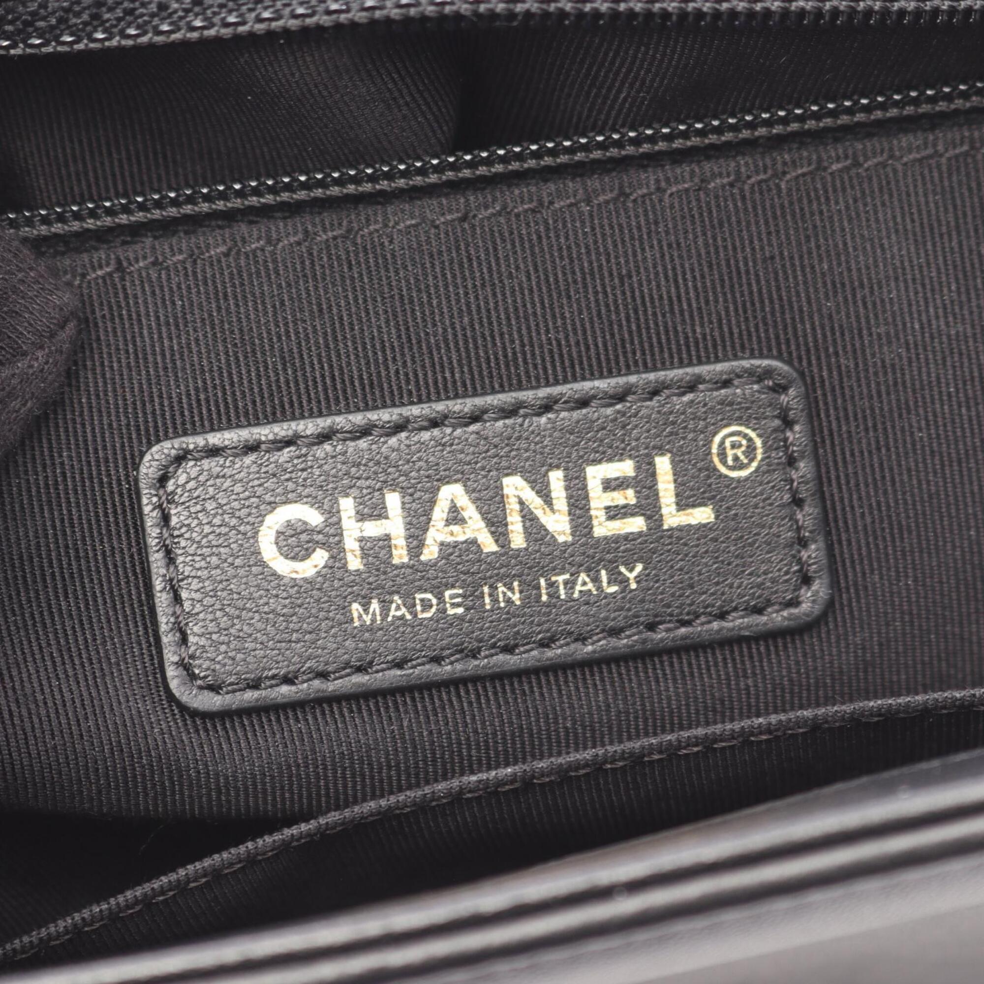 Chanel Black Leather Handbag Shoulder Bag (Pre-Owned)