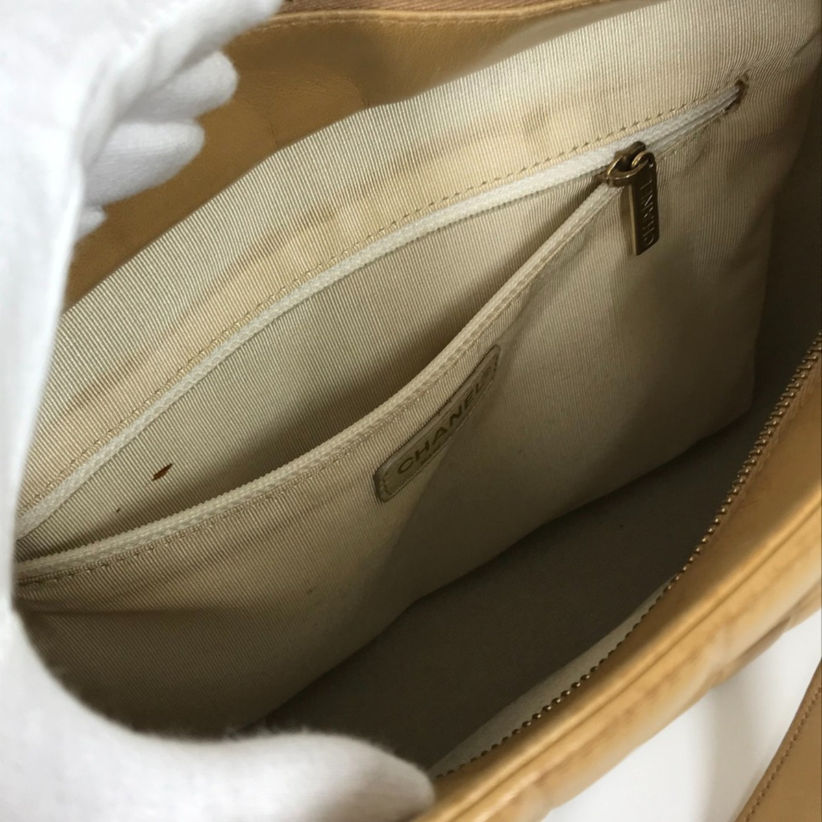 Chanel Beige Leather Tote Bag (Pre-Owned)