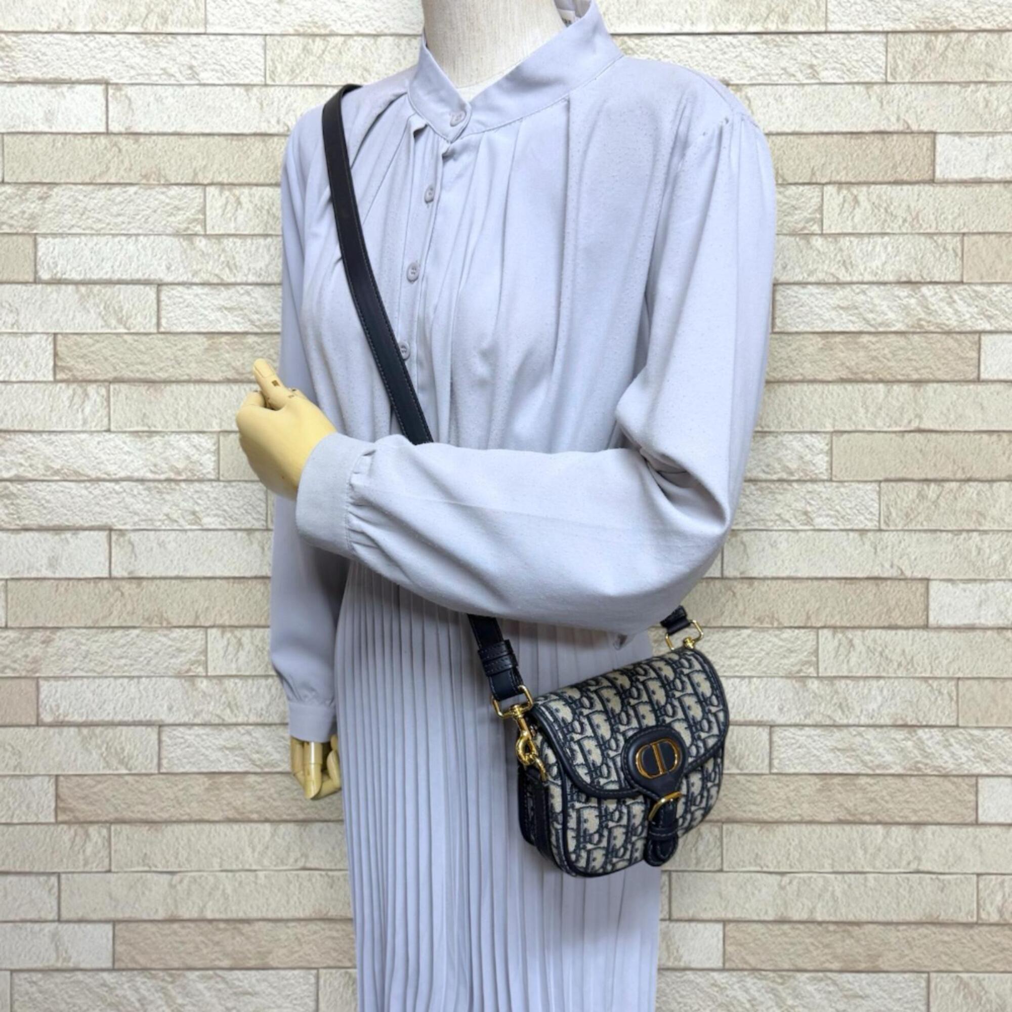 Christian Dior Navy Shoulder Bag (Pre-Owned)