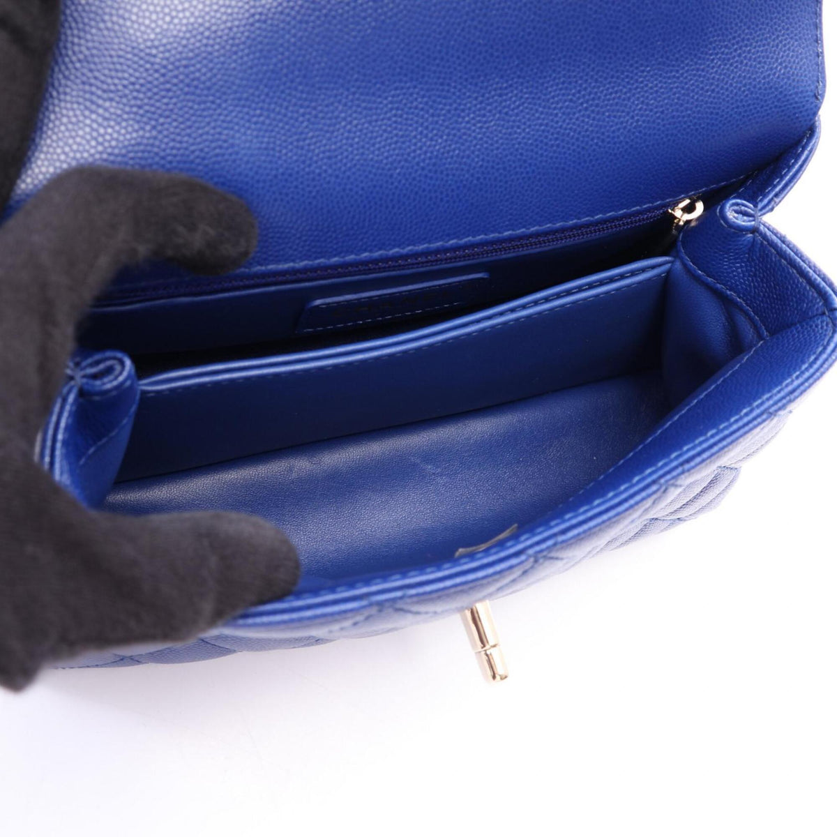 Chanel Blue Grained Calfskin Handbag (Pre-Owned)