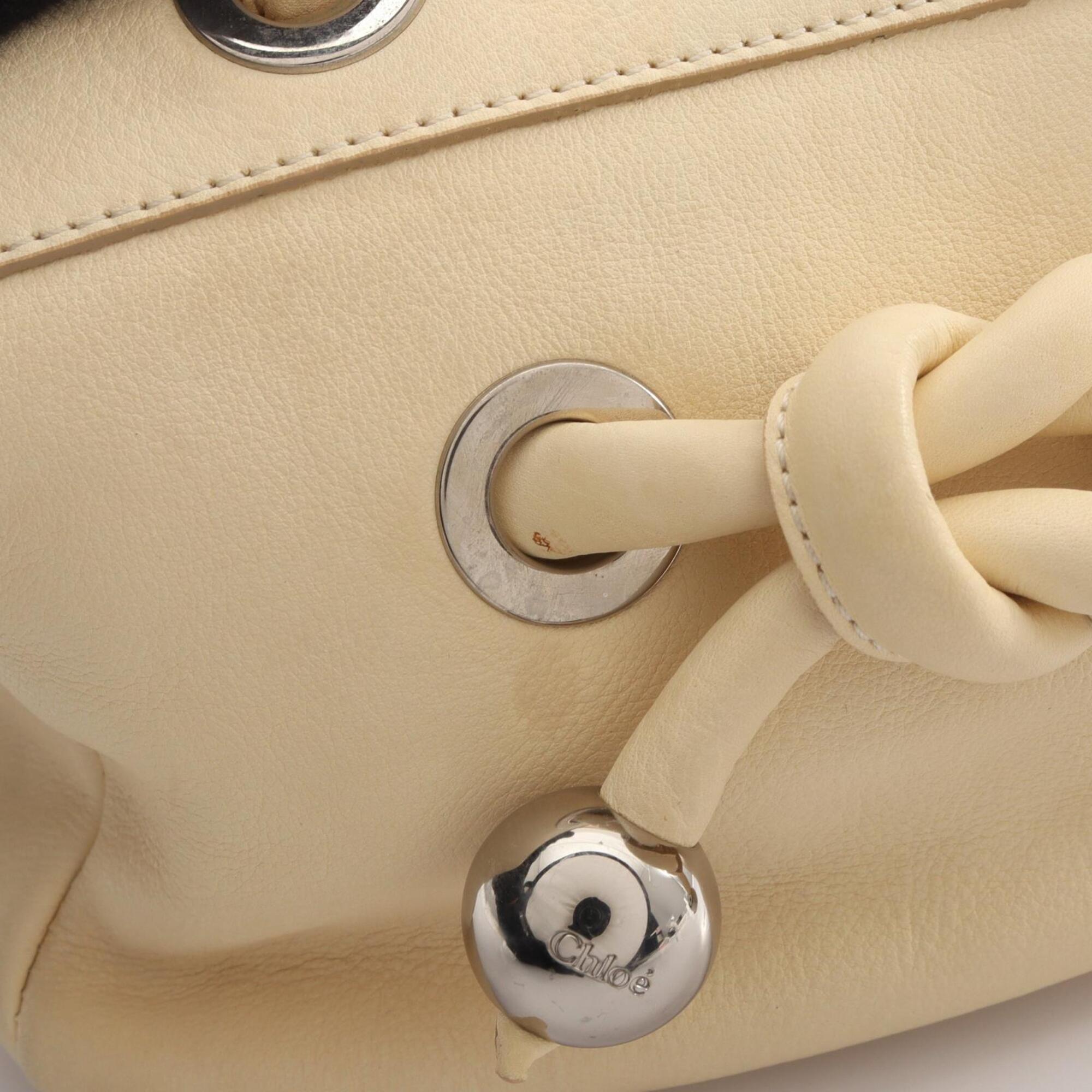 Chloé Ivory Leather Handbag (Pre-Owned)