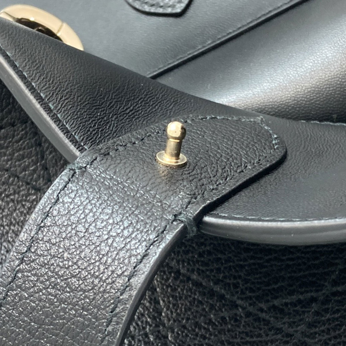 Christian Dior Black Leather Handbag (Pre-Owned)