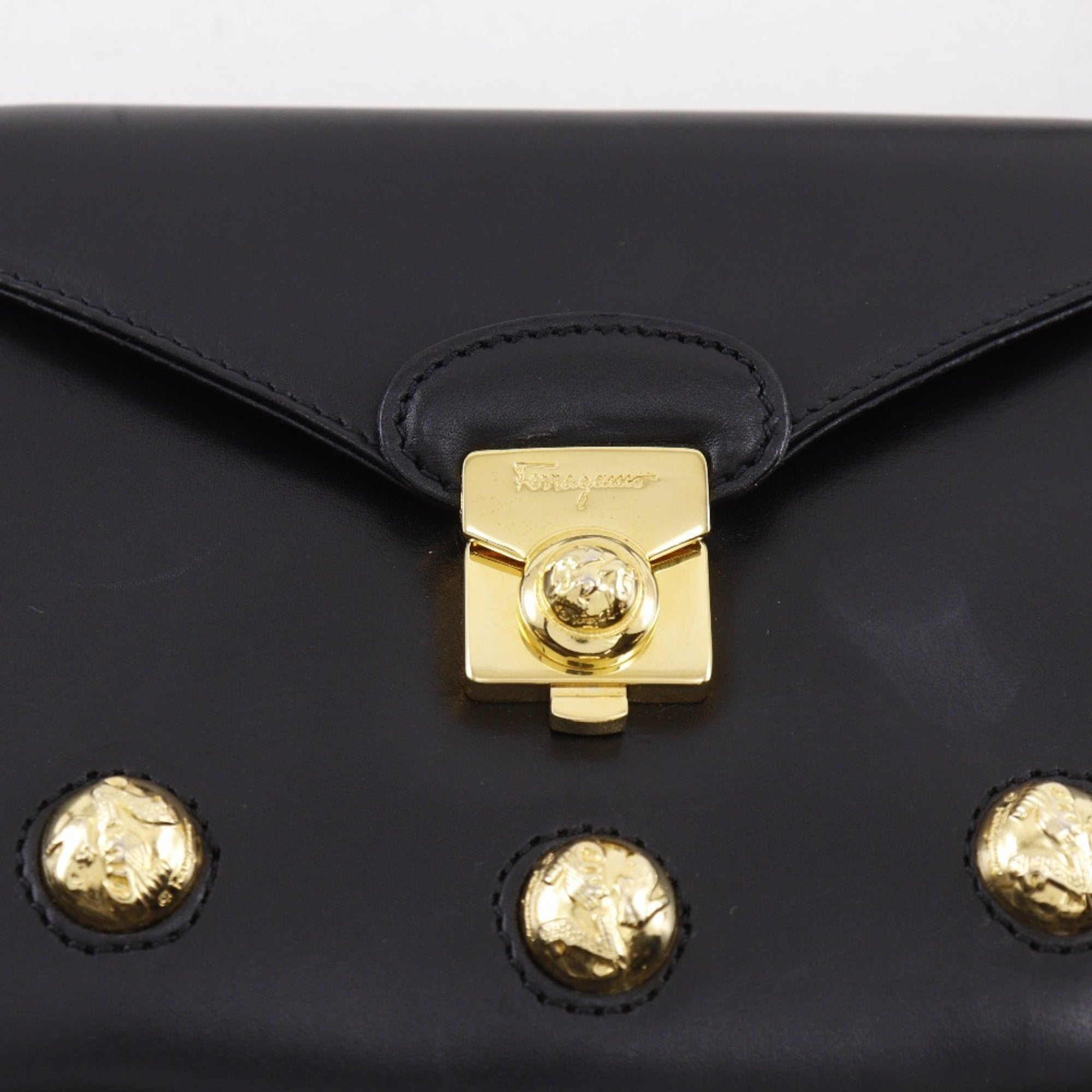 Salvatore Ferragamo Black Leather Pochette Shoulder Bag (Pre-Owned)