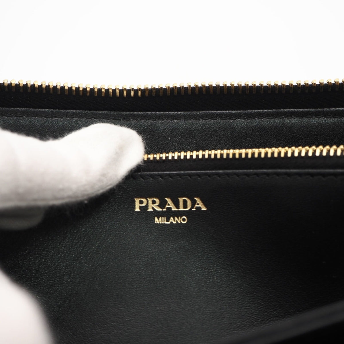 Prada Black Long Wallet (Bi-Fold) (Pre-Owned)