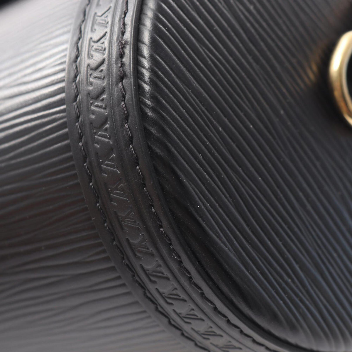 Louis Vuitton Black Epi Leather Handbag (Pre-Owned)