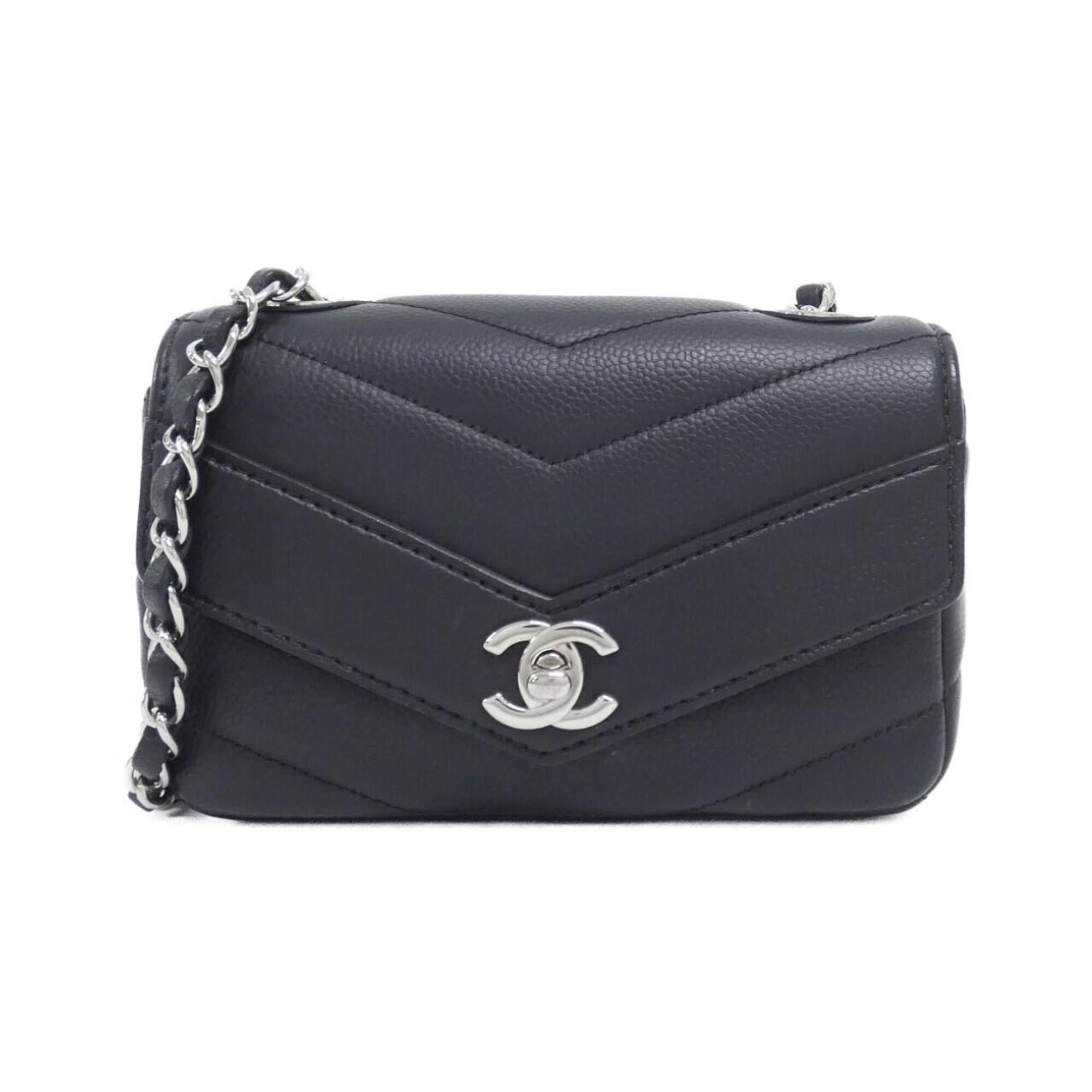 Chanel Black Grained Calfskin Shoulder Bag (Pre-Owned)
