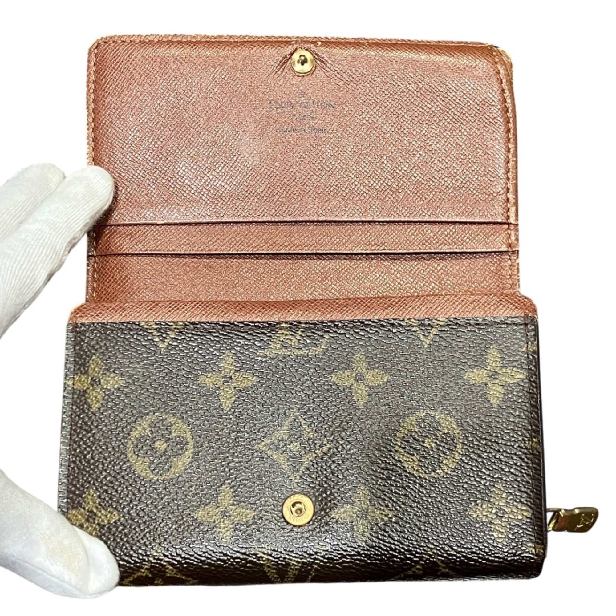 Louis Vuitton Brown Monogram Wallet (Bi-Fold) (Pre-Owned)