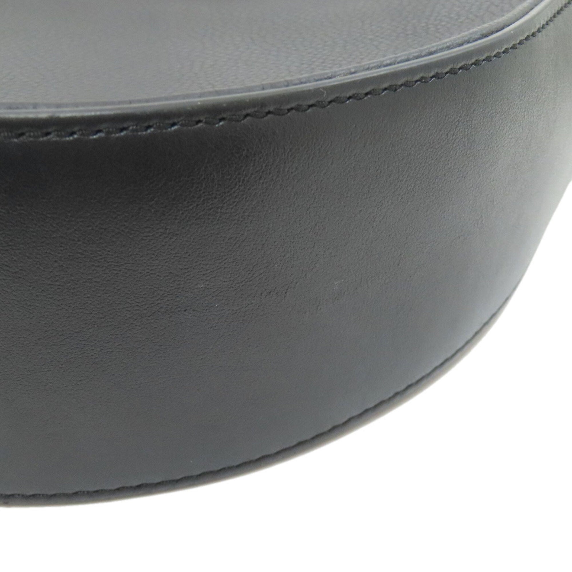 Tod's Black Leather Shoulder Bag (Pre-Owned)