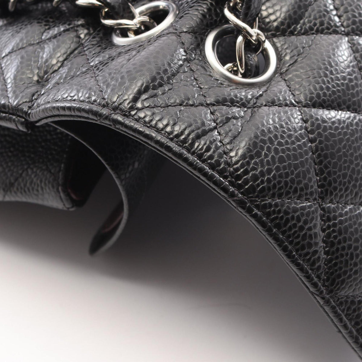 Chanel Black Grained Calfskin Handbag Shoulder Bag (Pre-Owned)