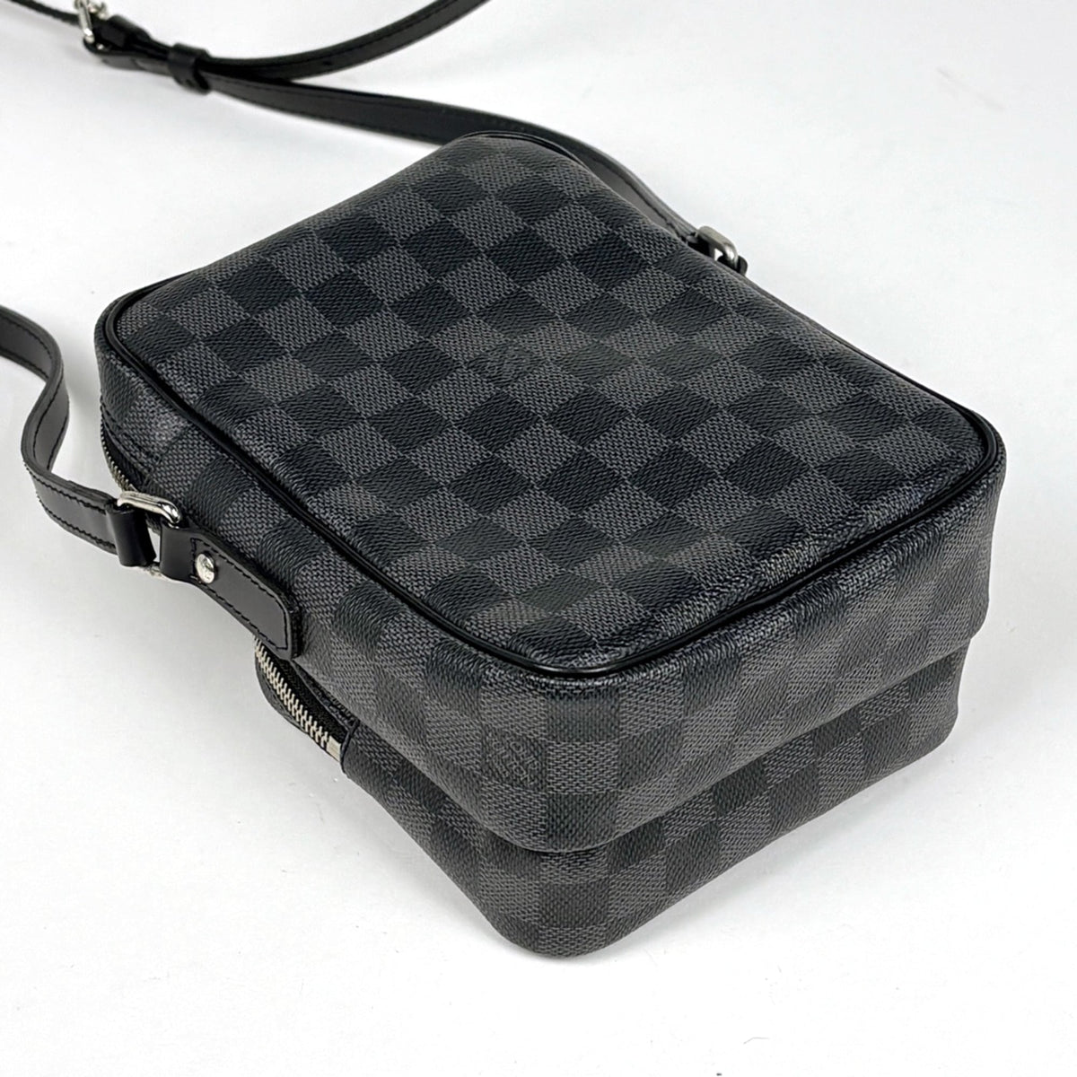 Louis Vuitton Black Noir Damier Graphite Shoulder Bag (Pre-Owned)