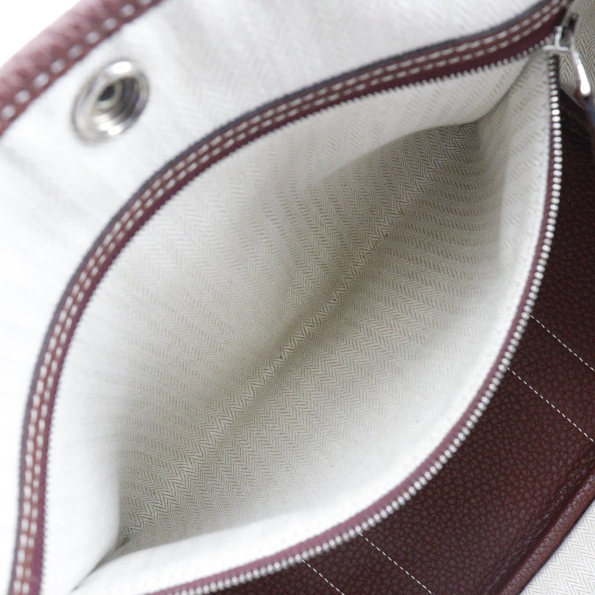 Hermes Rouge H Country Leather Handbag (Pre-Owned)