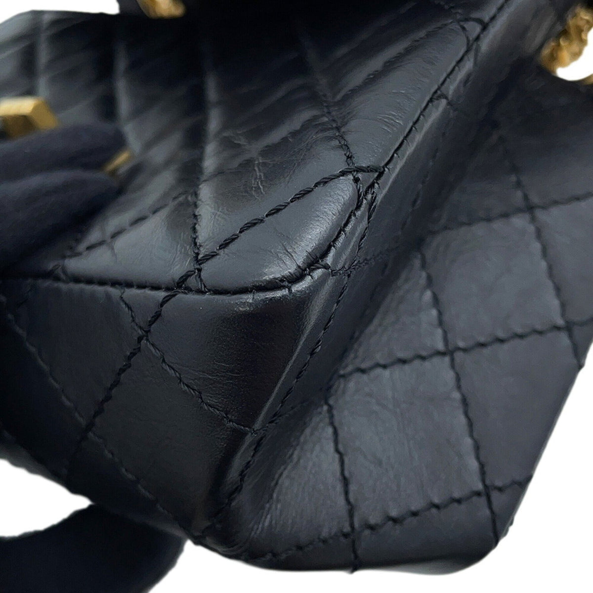 Chanel Matelasse Black Leather Handbag Shoulder Bag (Pre-Owned)