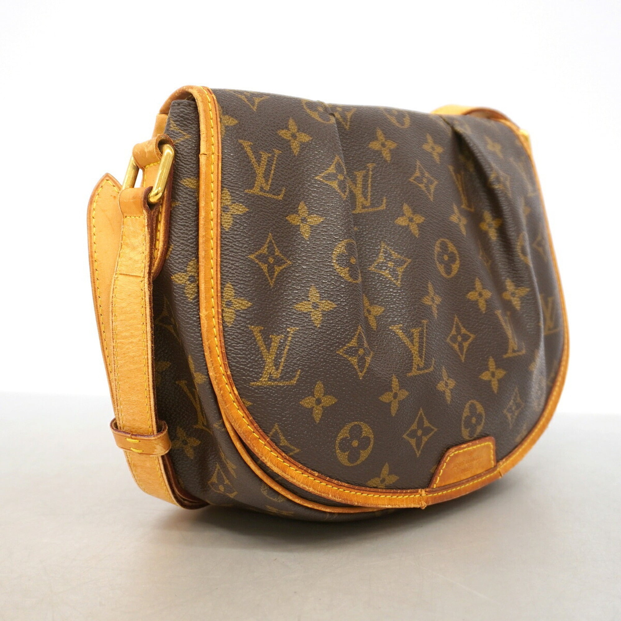Louis Vuitton Brown Shoulder Bag (Pre-Owned)