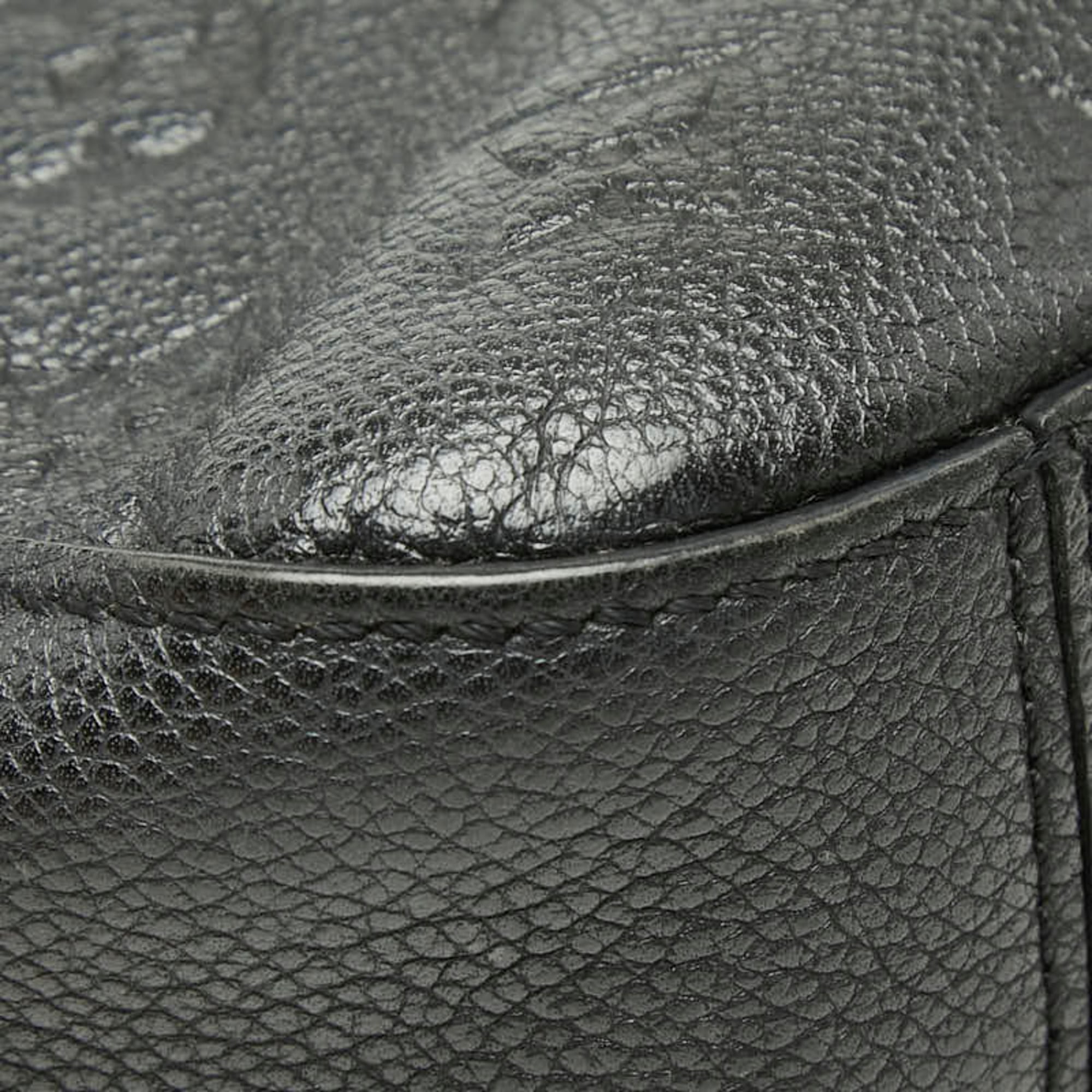 Louis Vuitton Black Noir Leather Shoulder Bag (Pre-Owned)