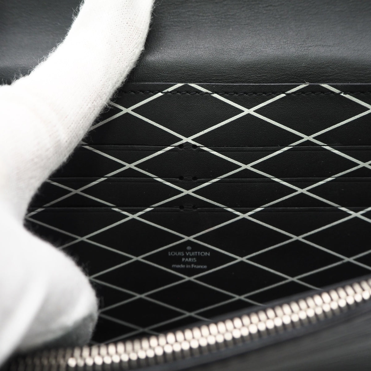 Louis Vuitton Black Shoulder Bag (Pre-Owned)