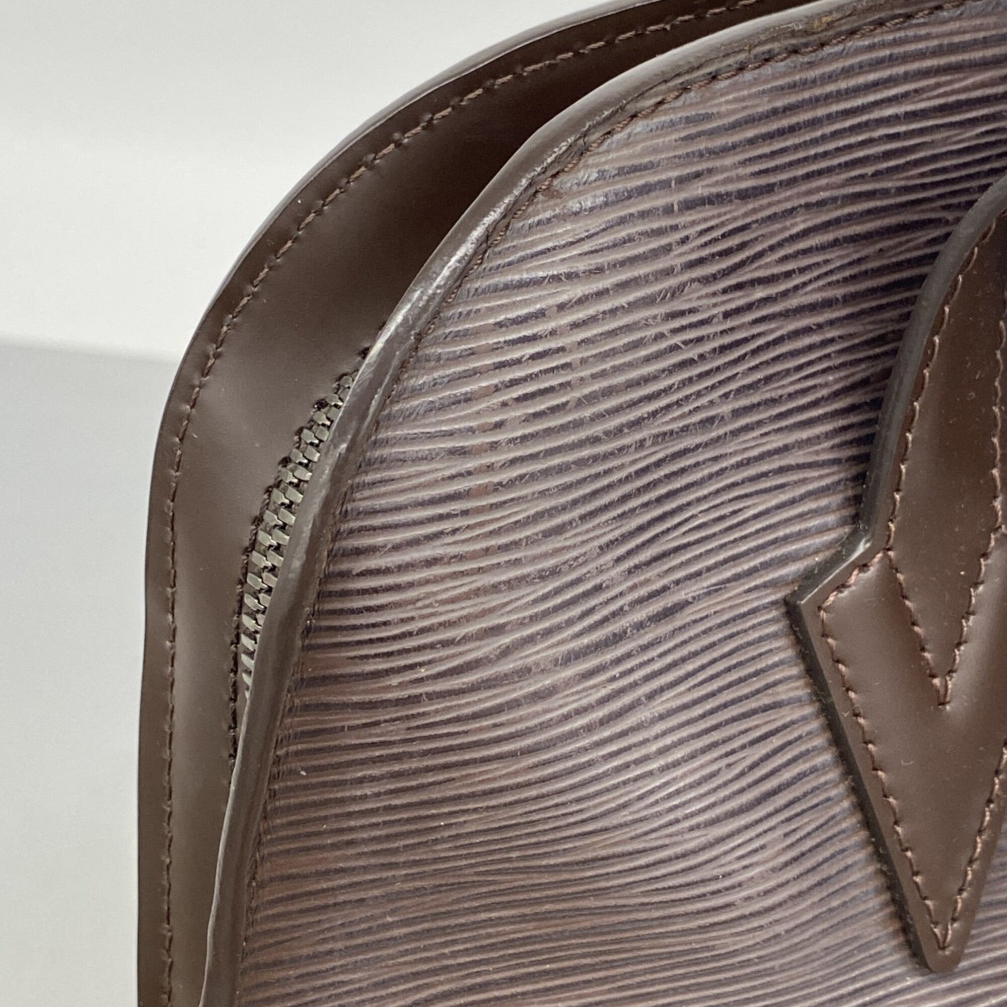 Louis Vuitton Mocha Shoulder Bag (Pre-Owned)