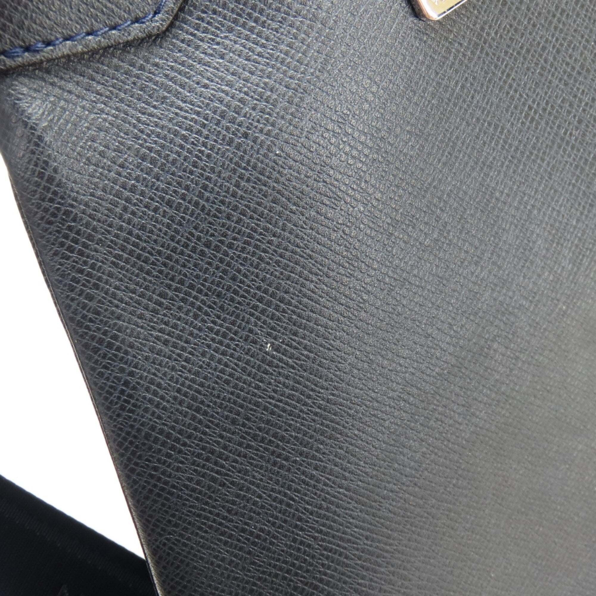 Louis Vuitton Dark Navy Taiga Leather Shoulder Bag (Pre-Owned)