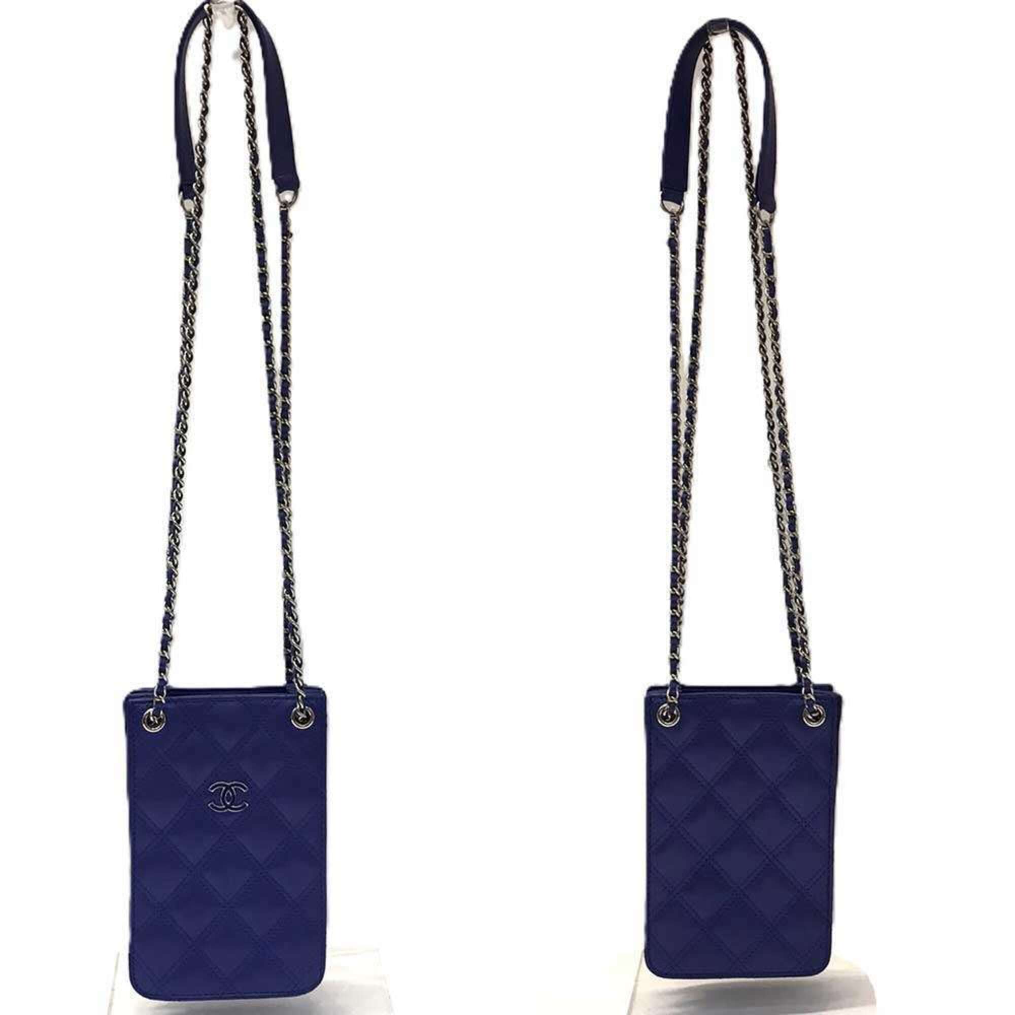 Chanel Blue Leather Shoulder Bag (Pre-Owned)