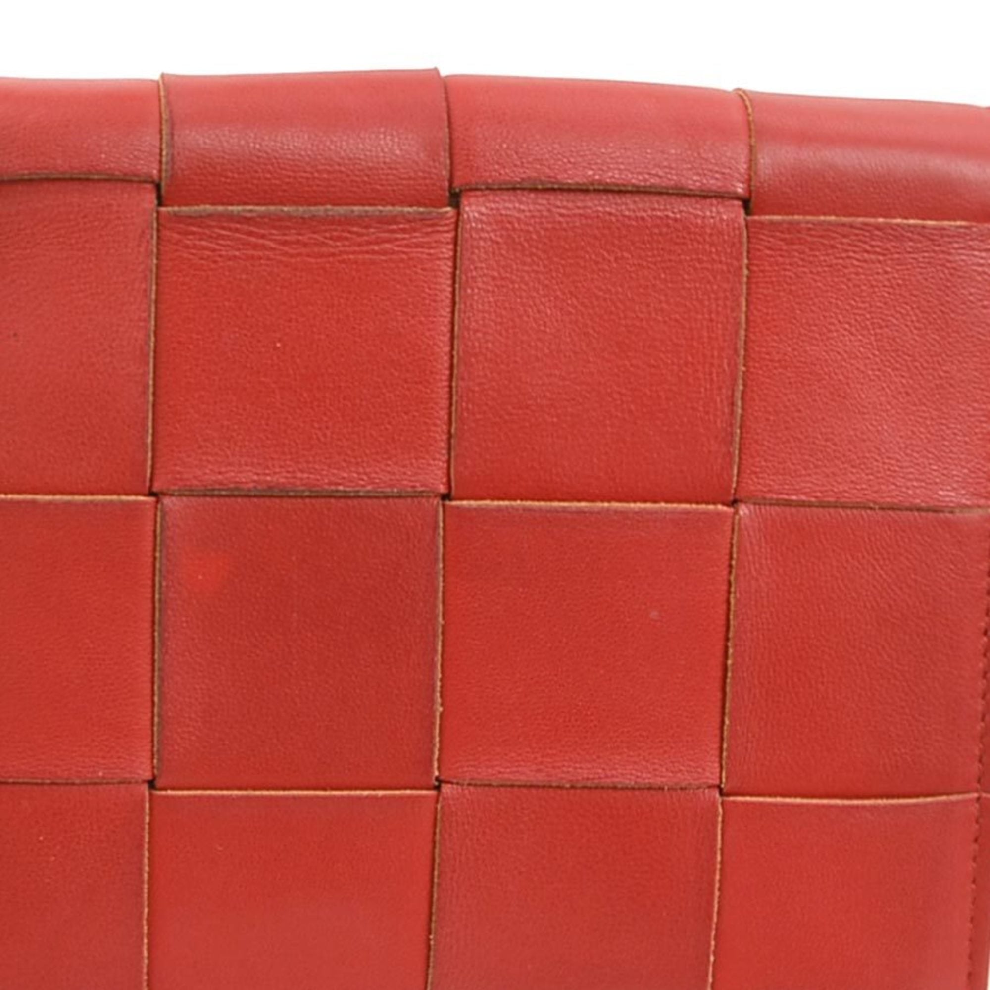 Bottega Veneta Red Color Leather Shoulder Bag (Pre-Owned)