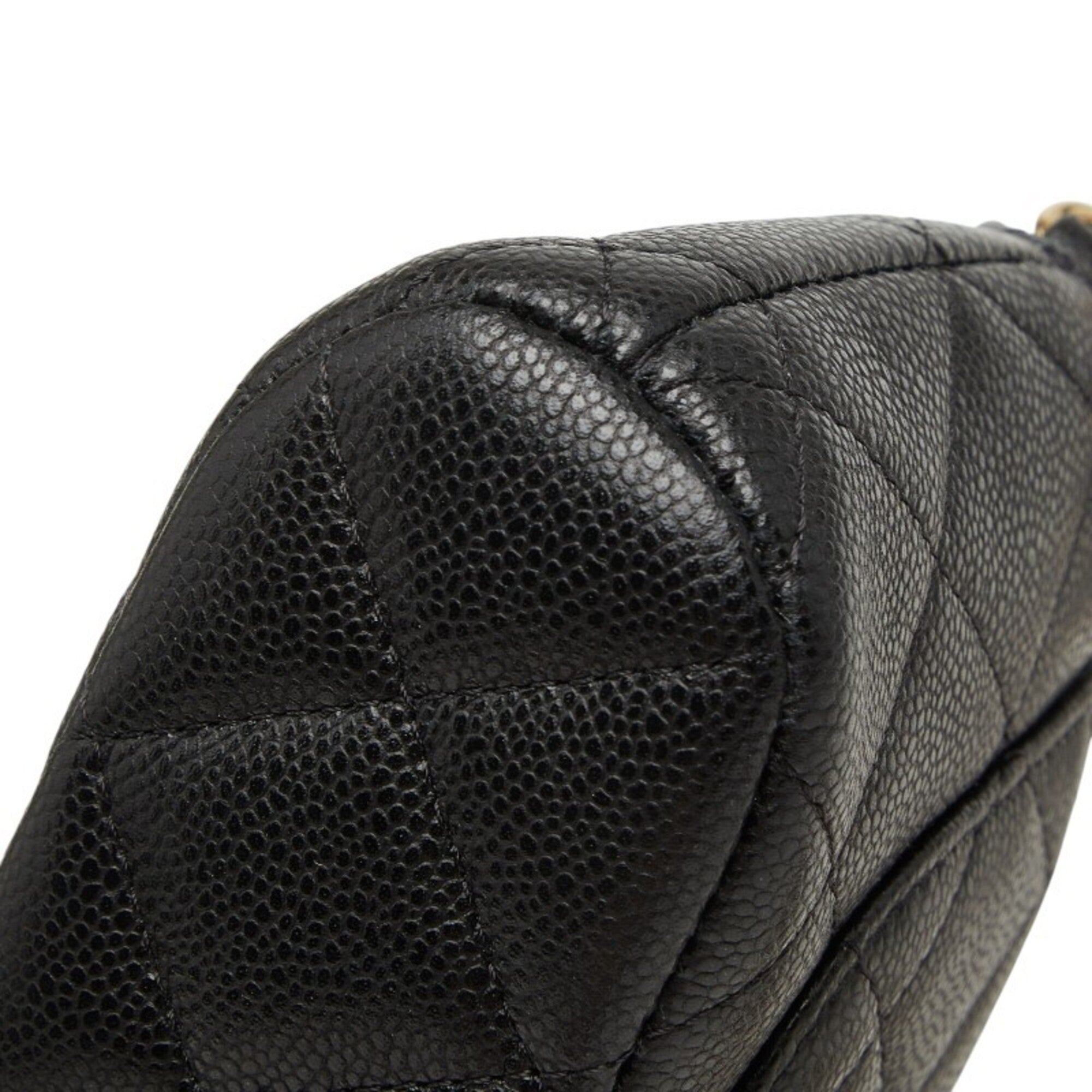 Chanel Black Grained Calfskin Pochette Shoulder Bag (Pre-Owned)