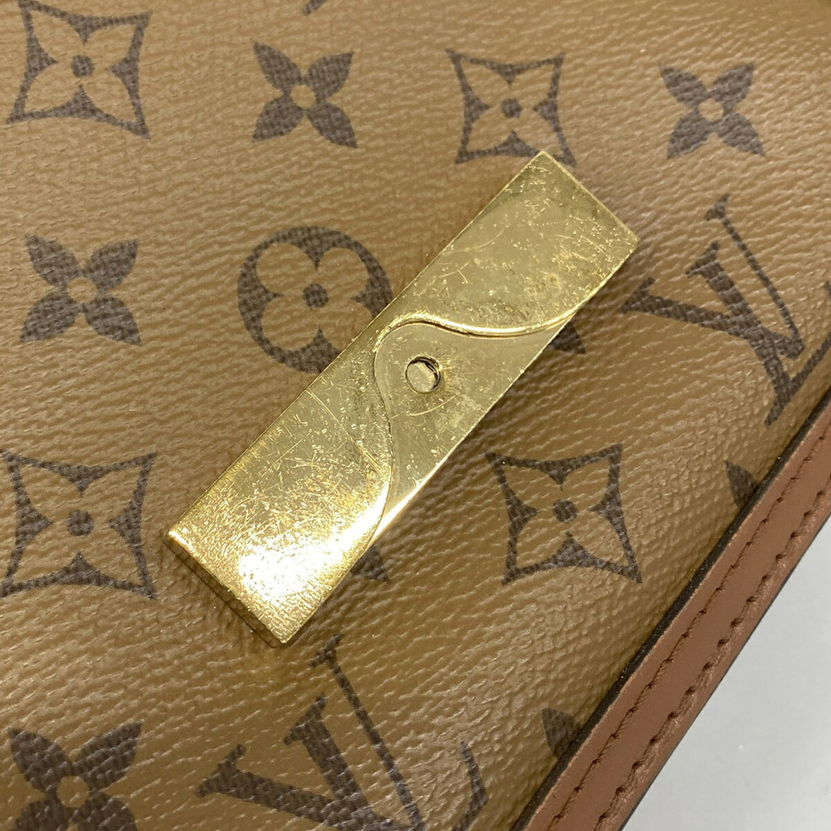 Louis Vuitton Brown Shoulder Bag (Pre-Owned)