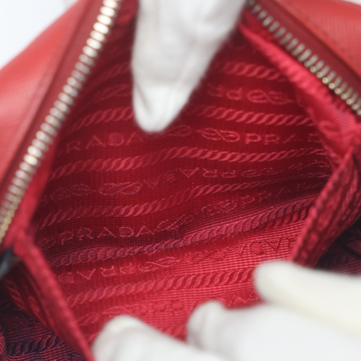 Prada Red Color Leather Shoulder Bag (Pre-Owned)