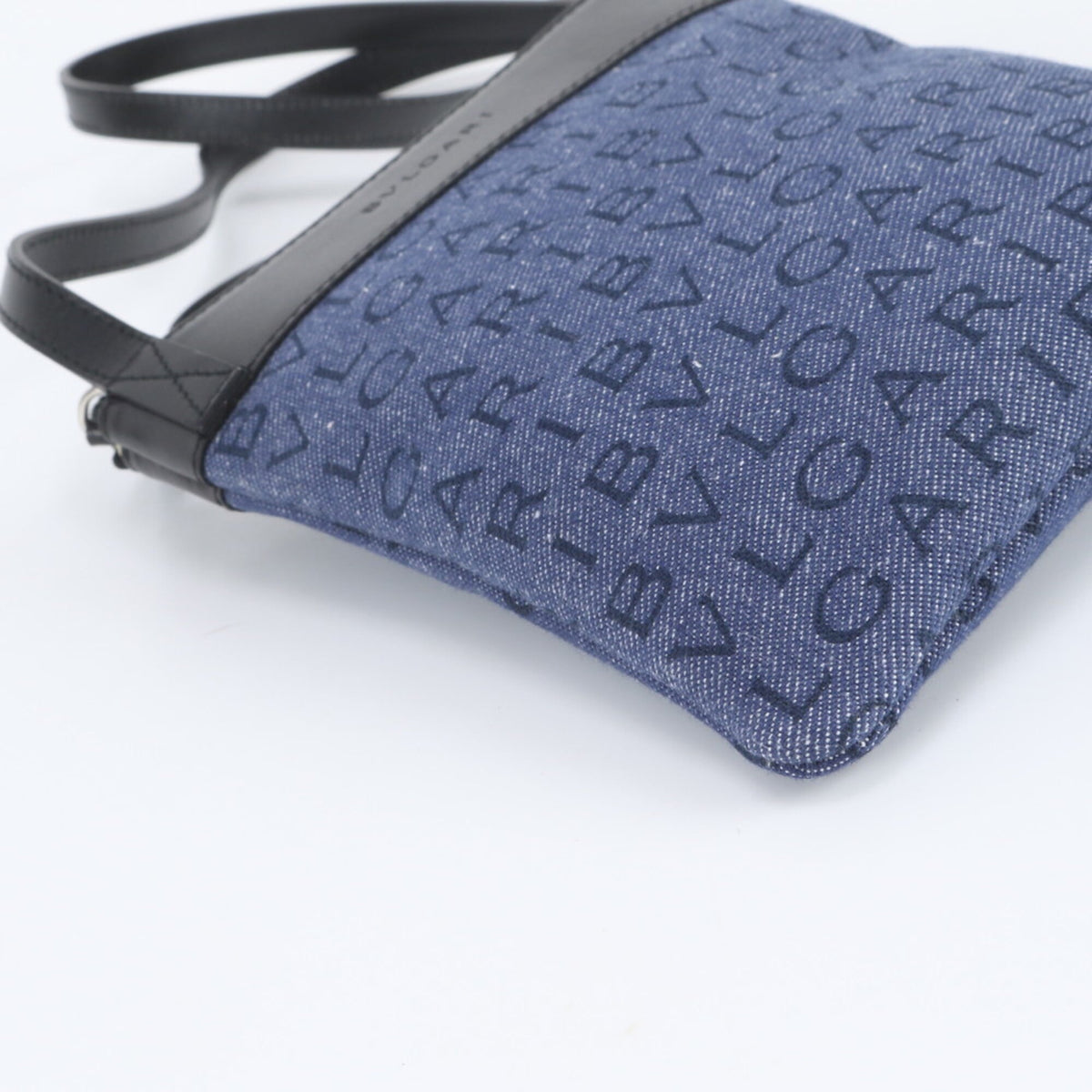 Bvlgari Black Blue Leather Canvas Crossbody Bag Shoulder Bag (Pre-Owned)