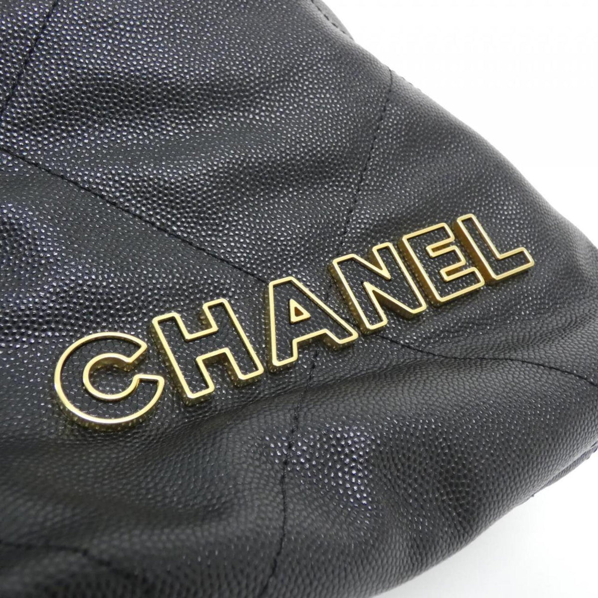 Chanel Black Grained Calfskin Handbag (Pre-Owned)
