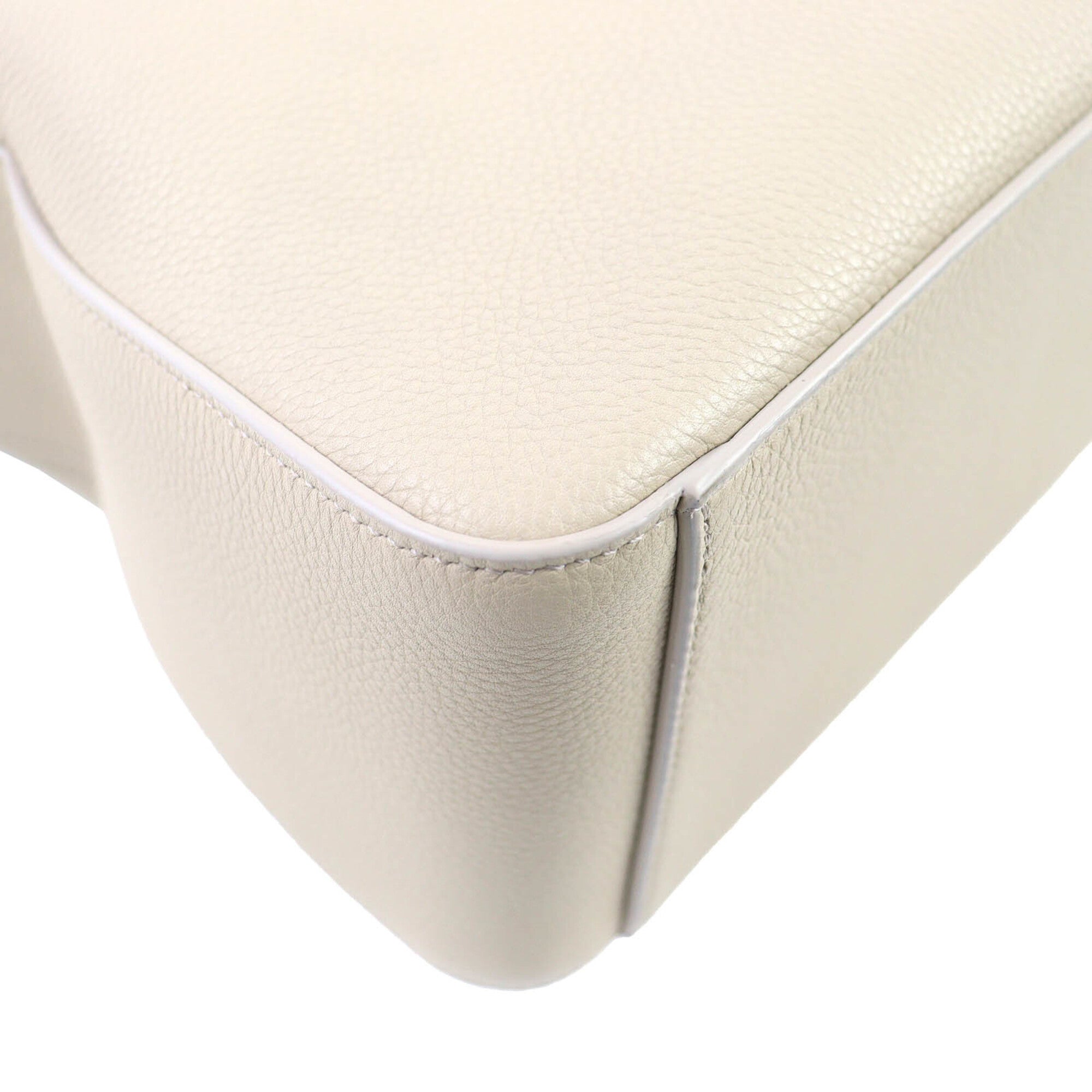 Salvatore Ferragamo Light Beige Leather Tote Bag (Pre-Owned)