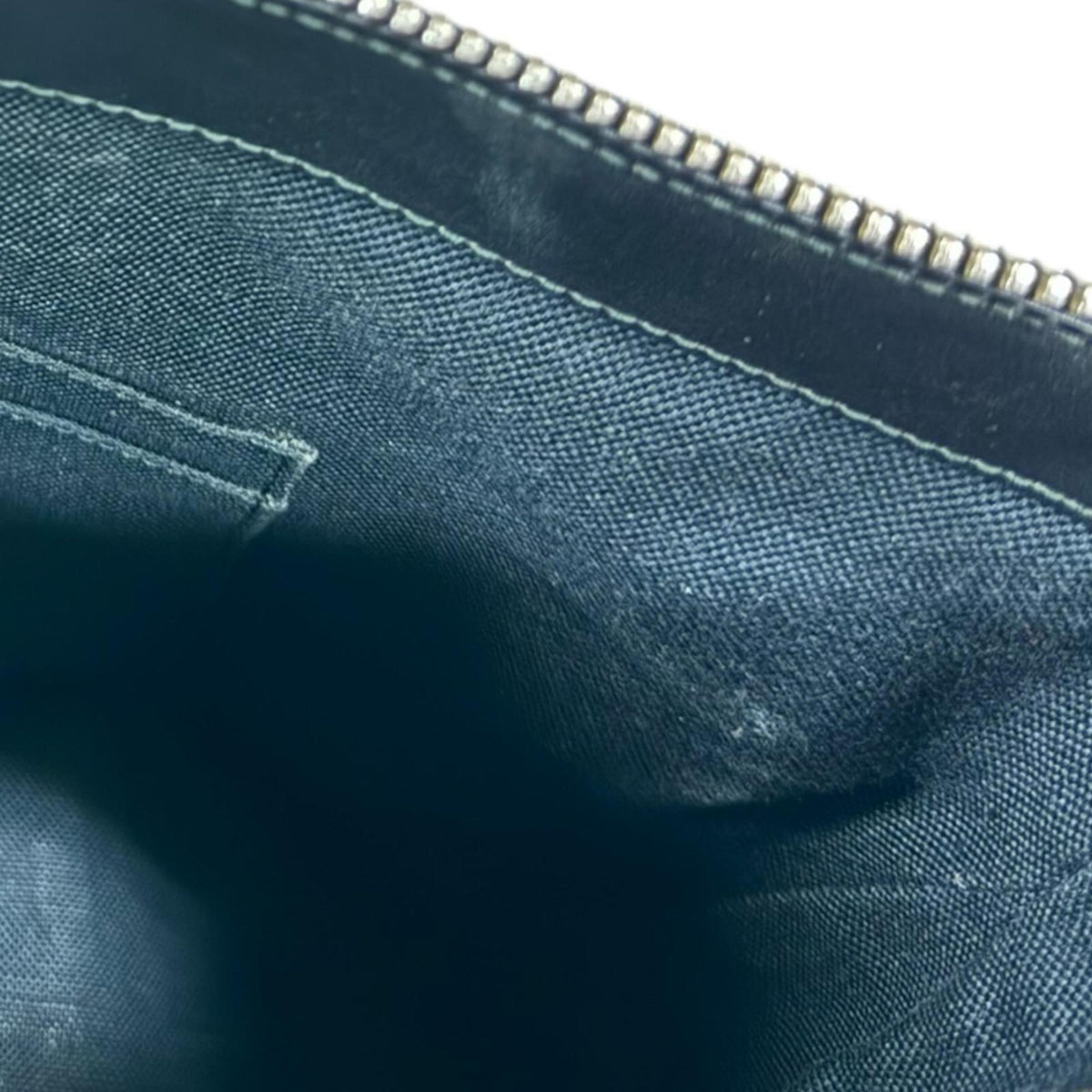 Gucci Black Gg Supreme Shoulder Bag (Pre-Owned)
