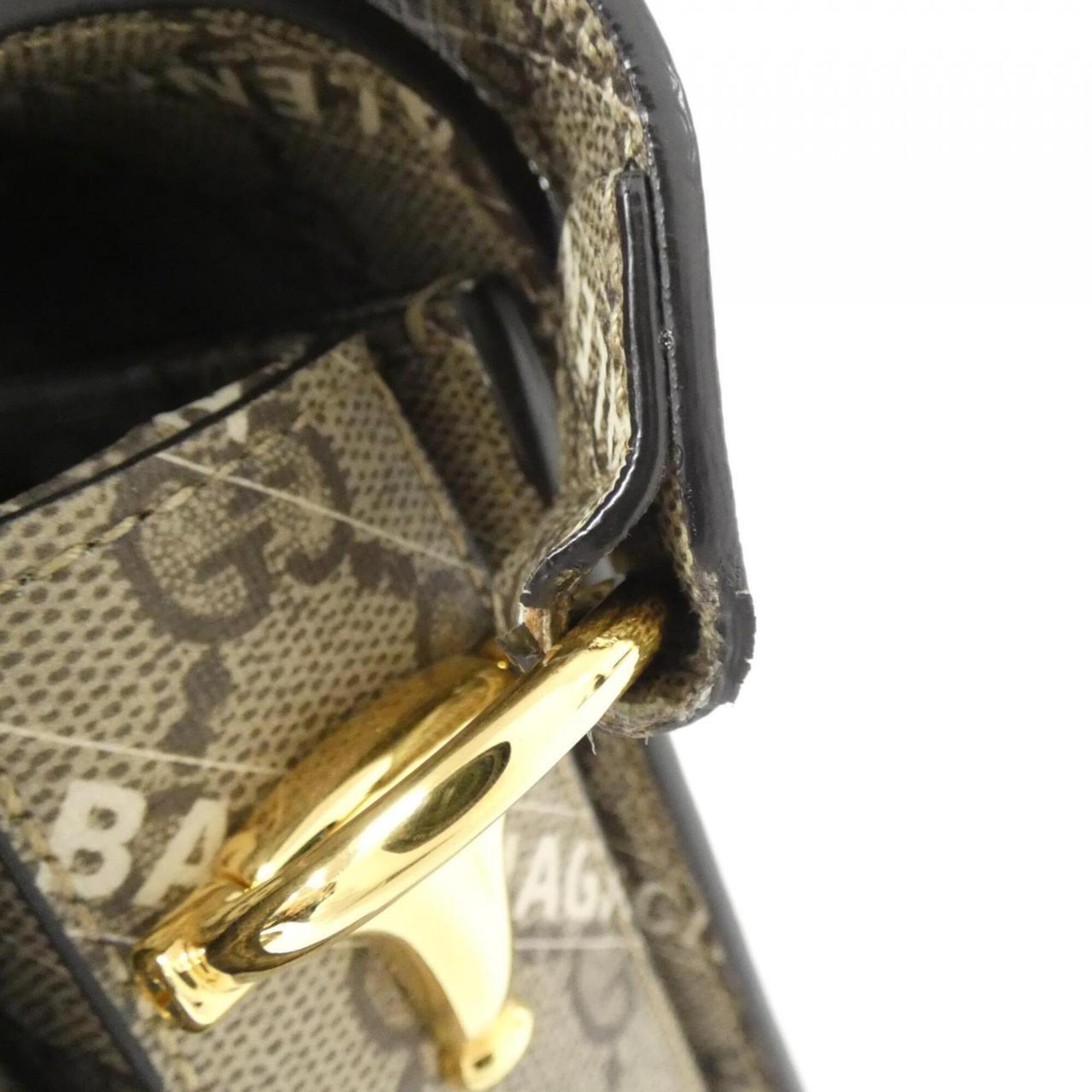 Gucci Beige Gg Supreme Canvas Shoulder Bag (Pre-Owned)