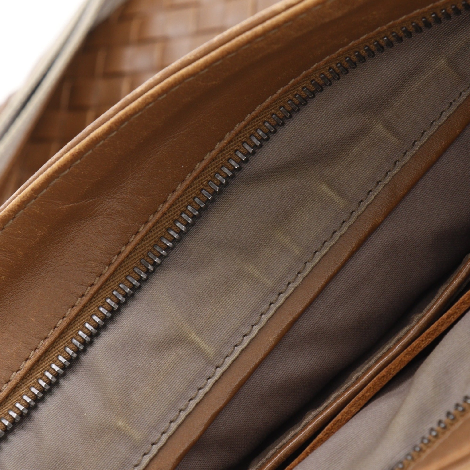 Bottega Veneta Intrecciato Brown Leather Shoulder Bag (Pre-Owned)